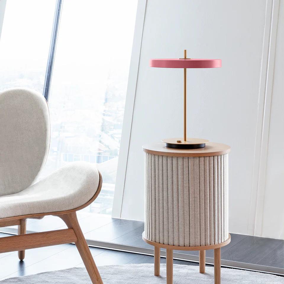 Lampa stołowa ASTERIA TABLE różowy UMAGE Eye on Design