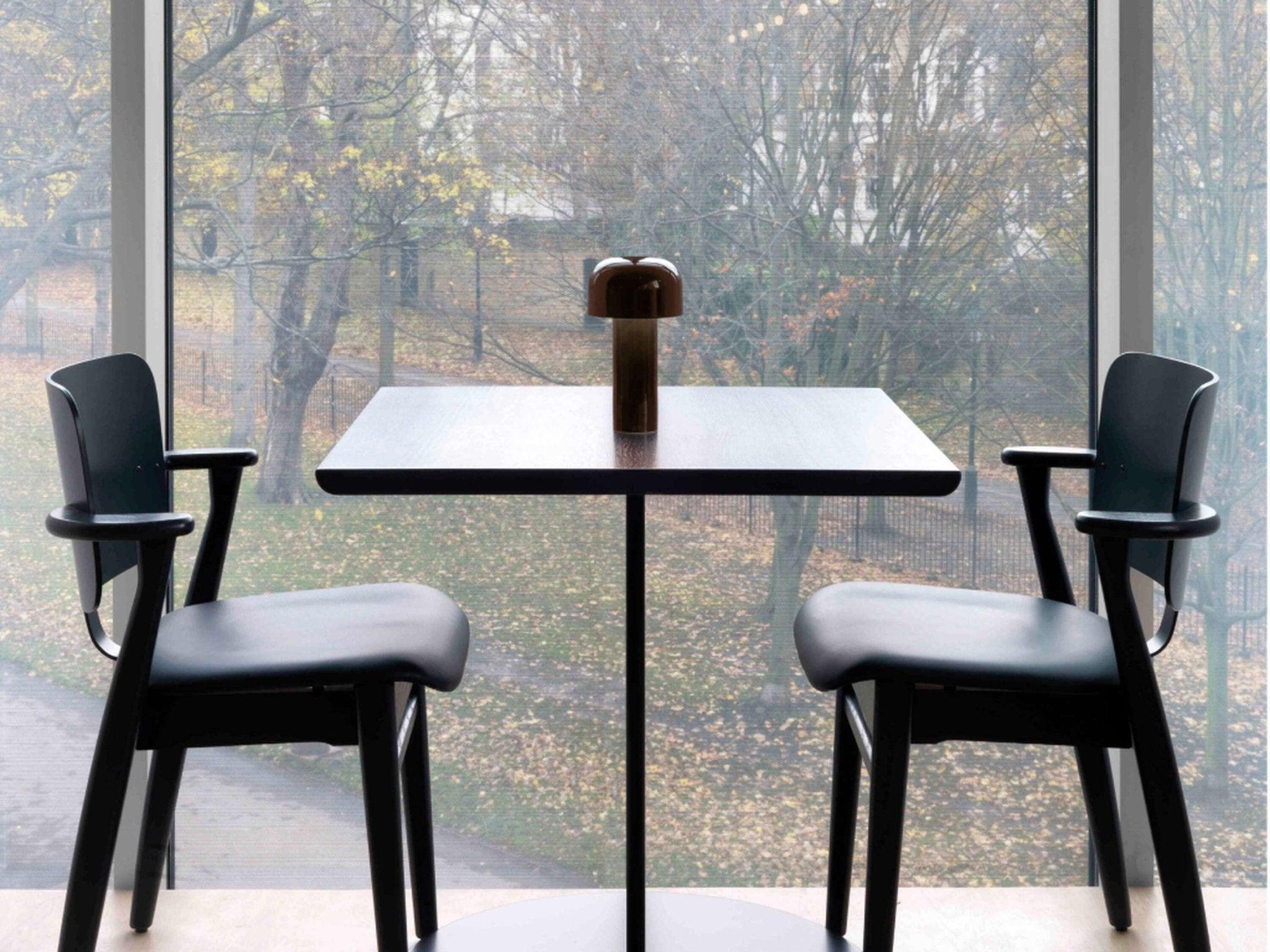 Lampa stołowa BELLHOP ciemnobrązowy Flos Eye on Design