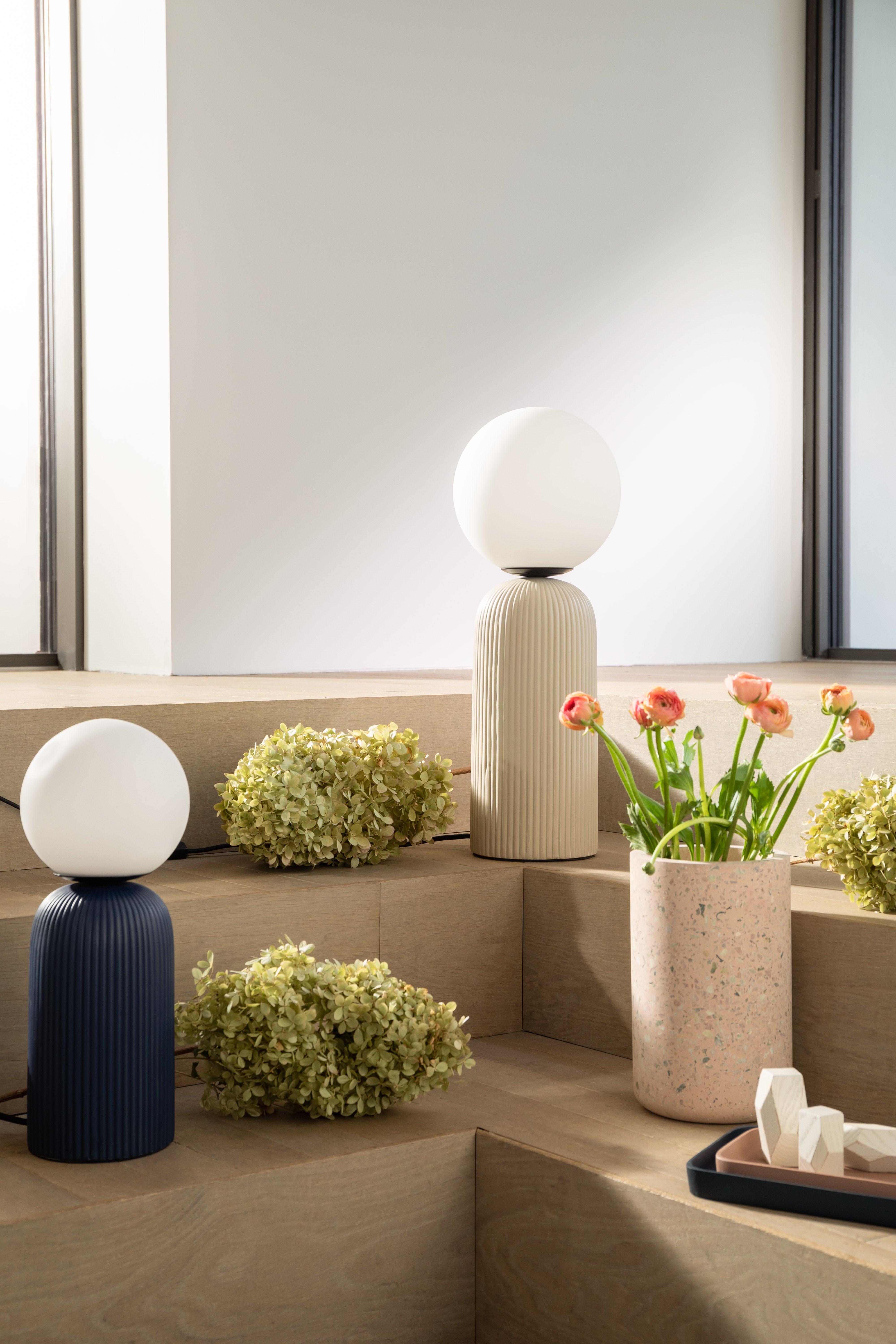 Dash Table Lamp M Brown Rice Zuiver Eye on Design