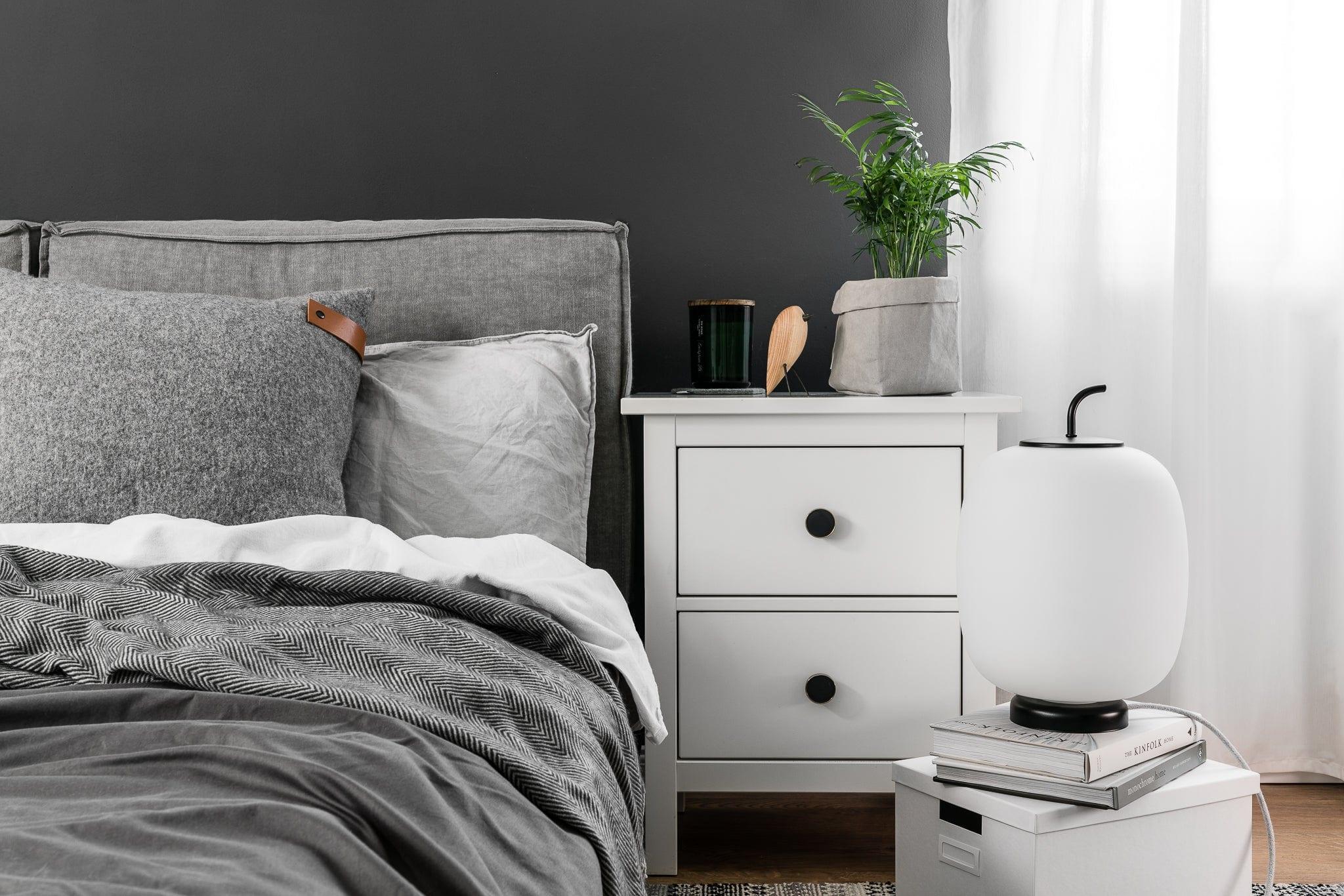 Lampa stołowa EPLI czarny Ummo Eye on Design