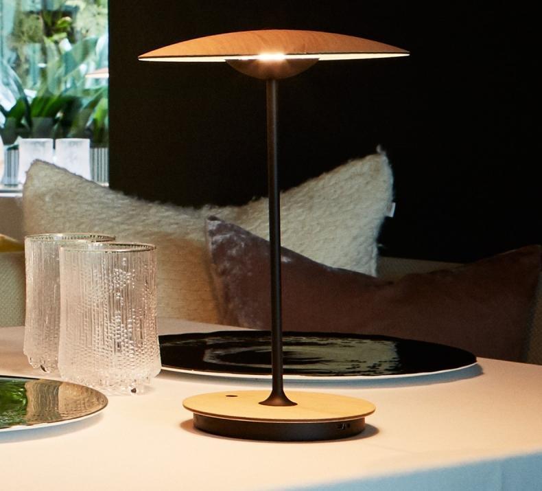 Lampa stołowa GINGER jasnobrązowy Marset Eye on Design