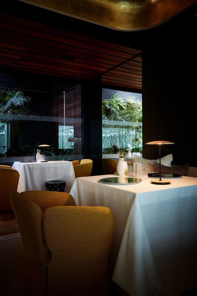 Lampa stołowa GINGER jasnobrązowy Marset Eye on Design