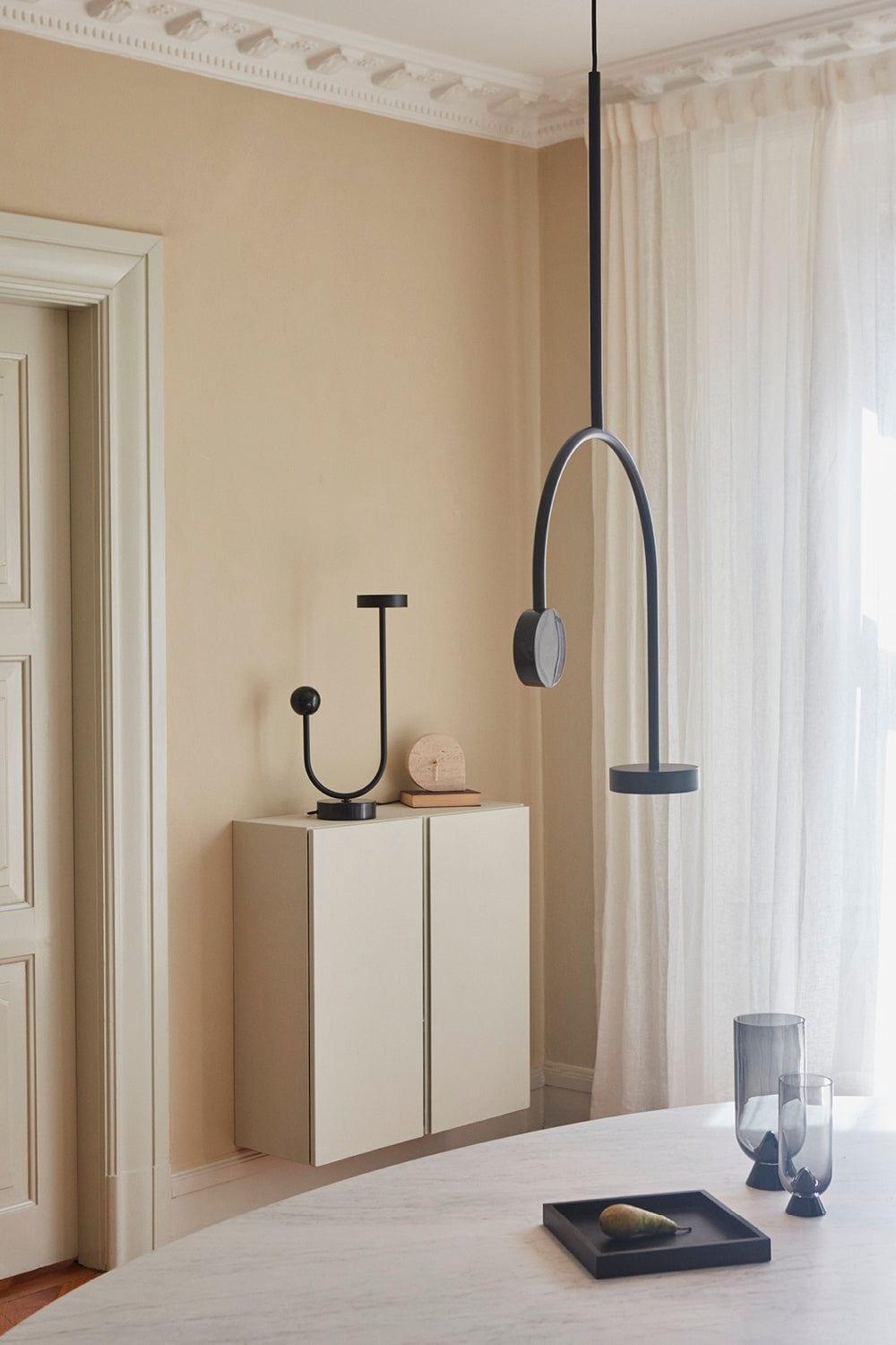 Lampa stołowa GRASIL czarny marmur AYTM Eye on Design