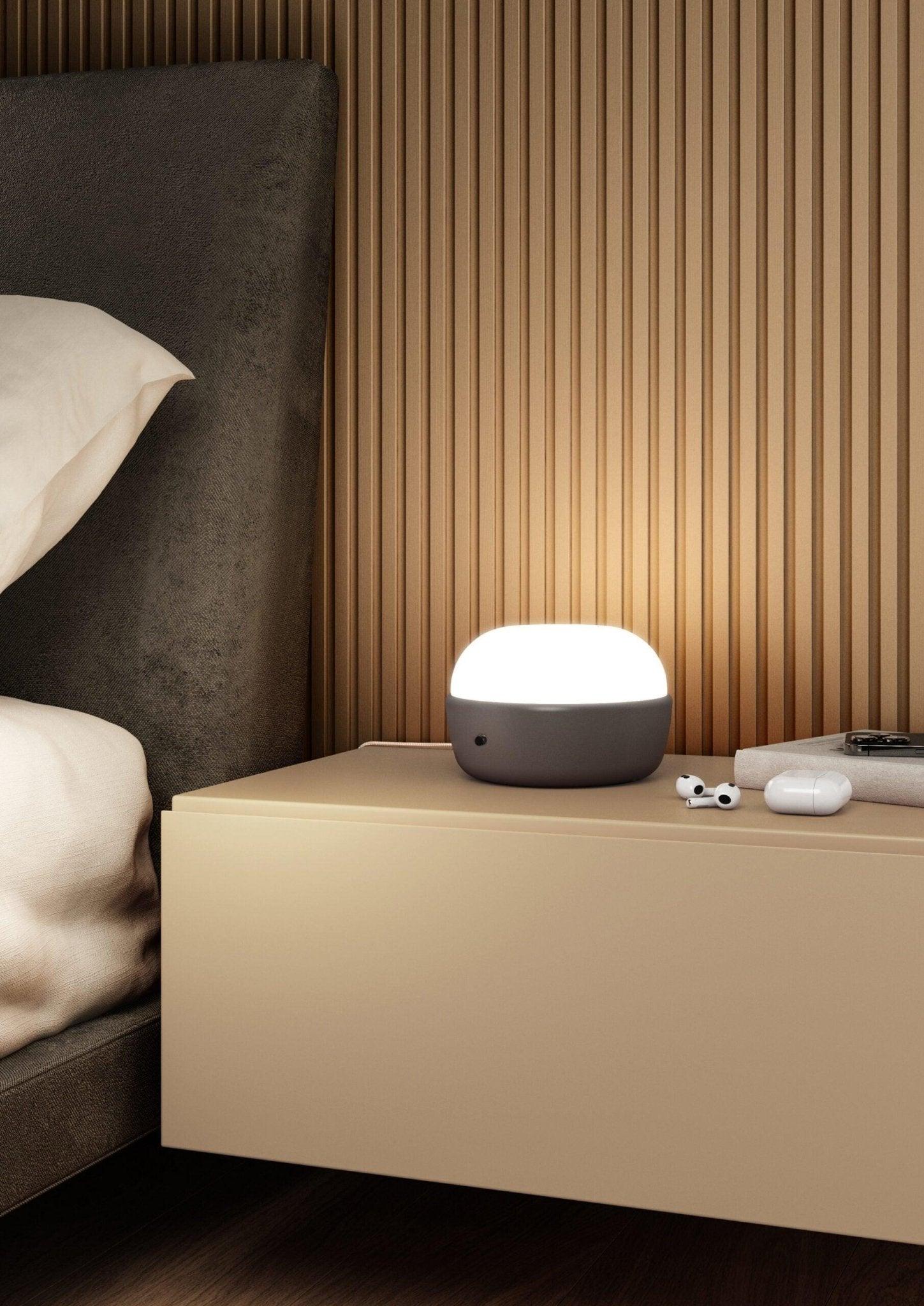 Lampa stołowa KIKI satynowy złoty Contardi Eye on Design