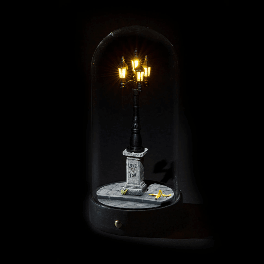 Lampa stołowa MY LITTLE CORNER Seletti Eye on Design