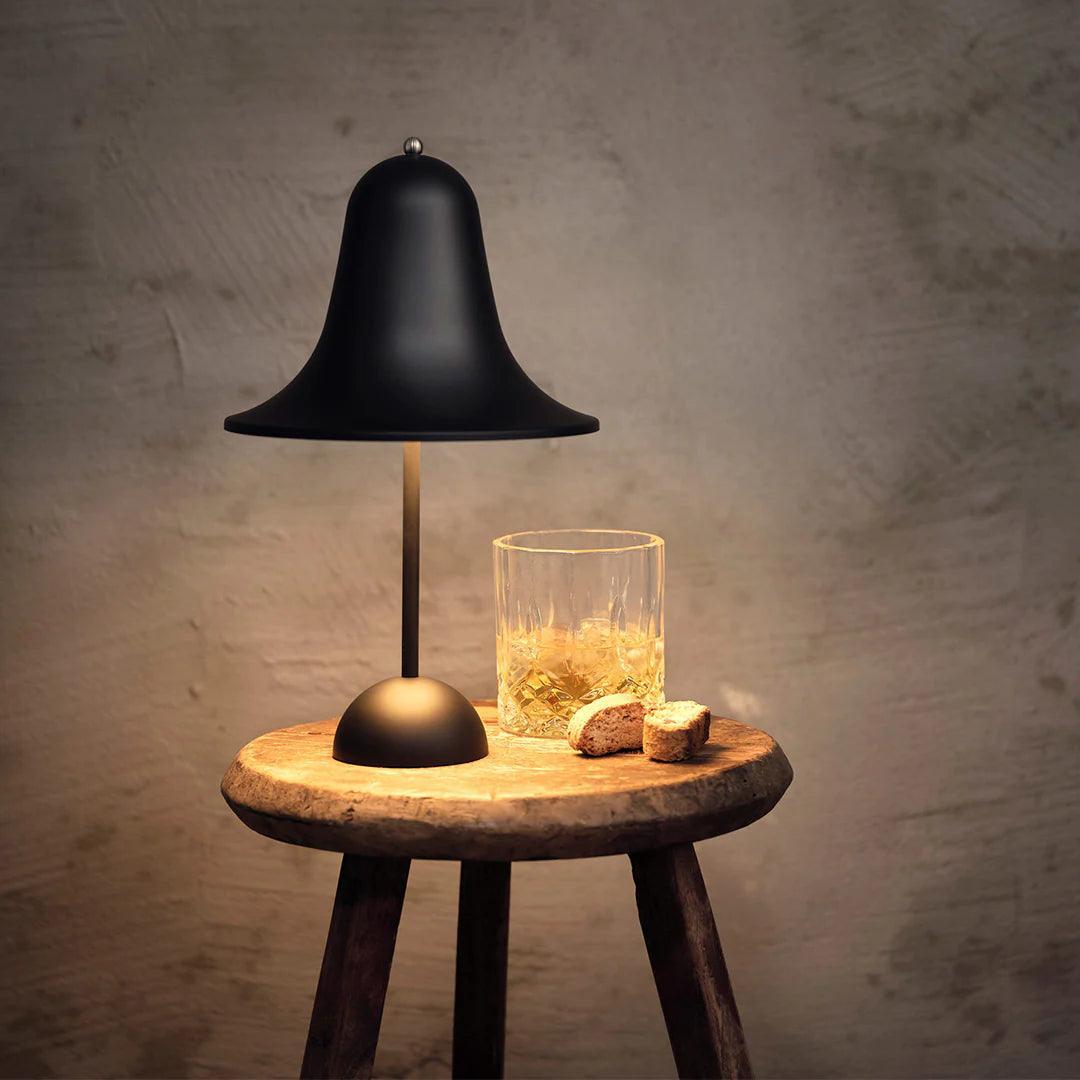 Lampa stołowa przenośna PANTOP czarny mat Verpan Eye on Design