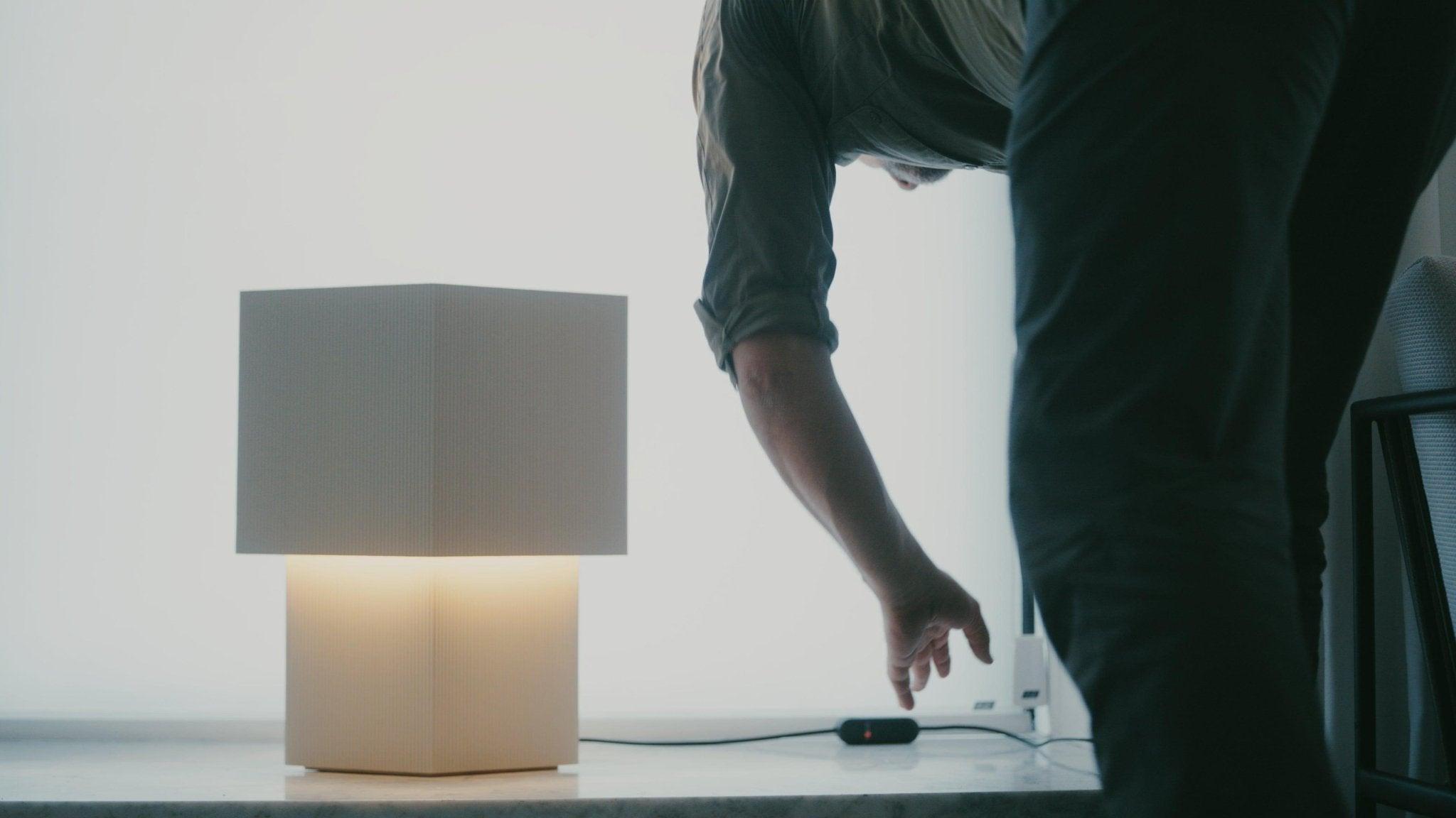 Lampa stołowa ROMB biały Pholc Eye on Design