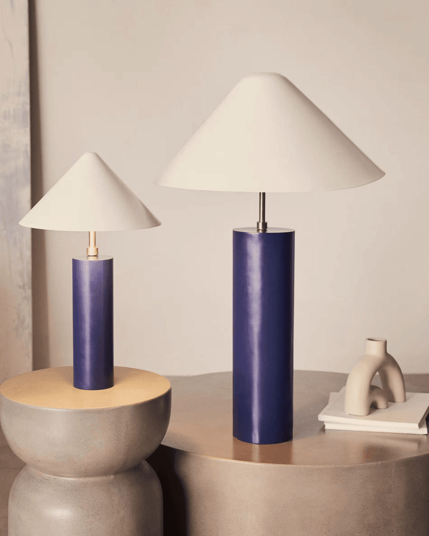 Lampa stołowa SHIVA niebieski La Forma Eye on Design