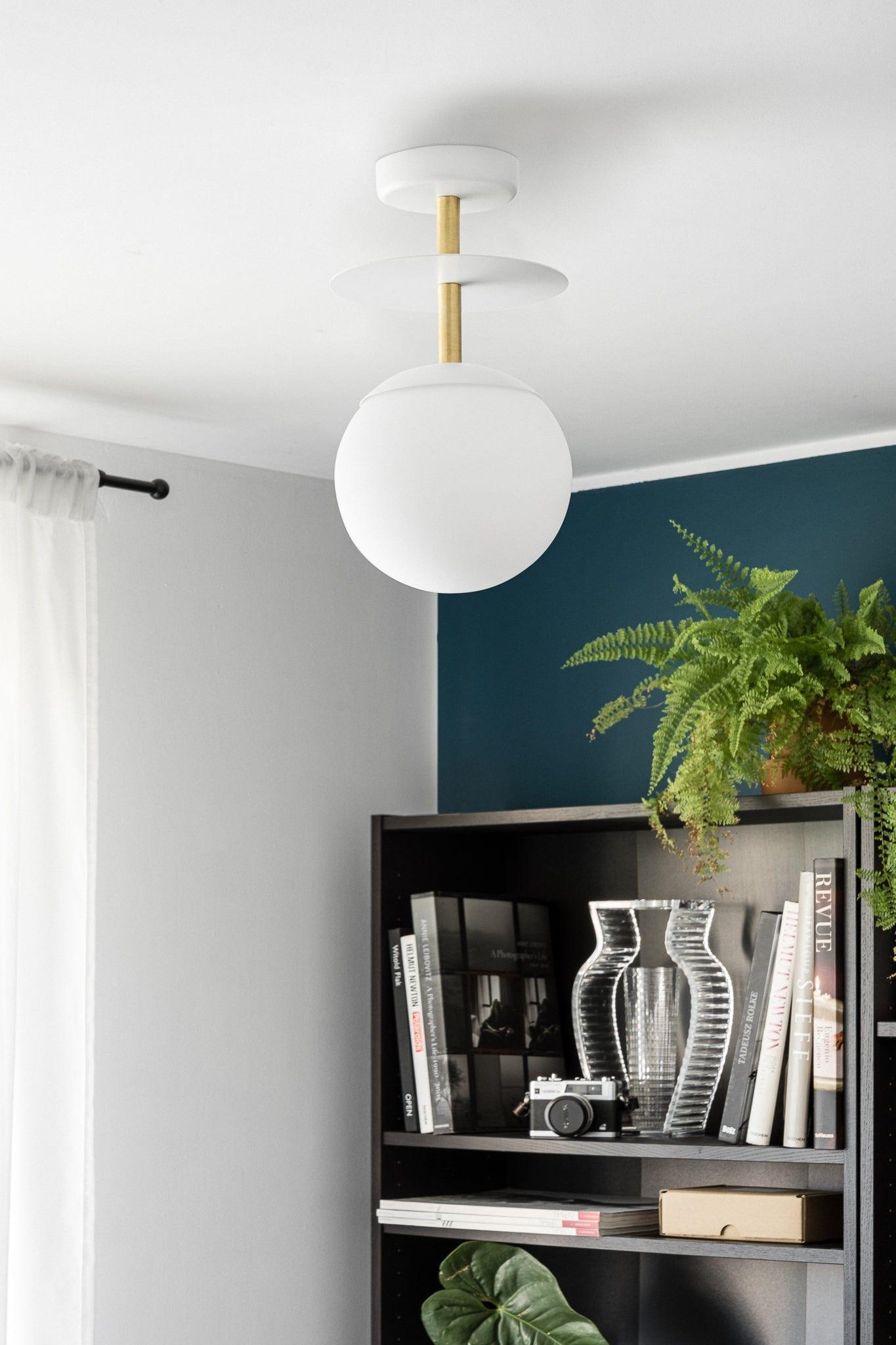 Lampa sufitowa PLAAT biało-złoty Ummo Eye on Design