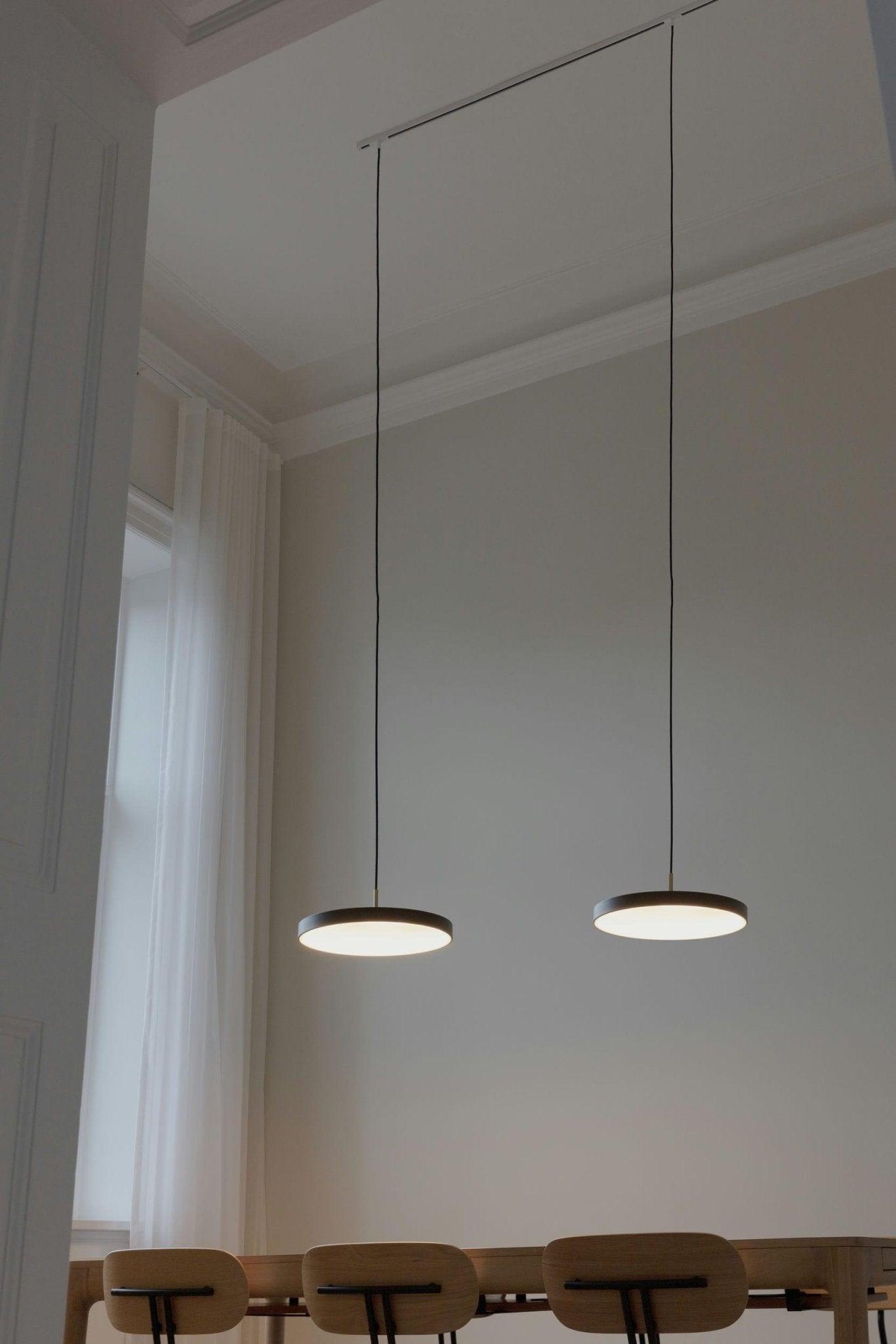 Lampa wisząca ASTERIA PLUS czarny UMAGE Eye on Design