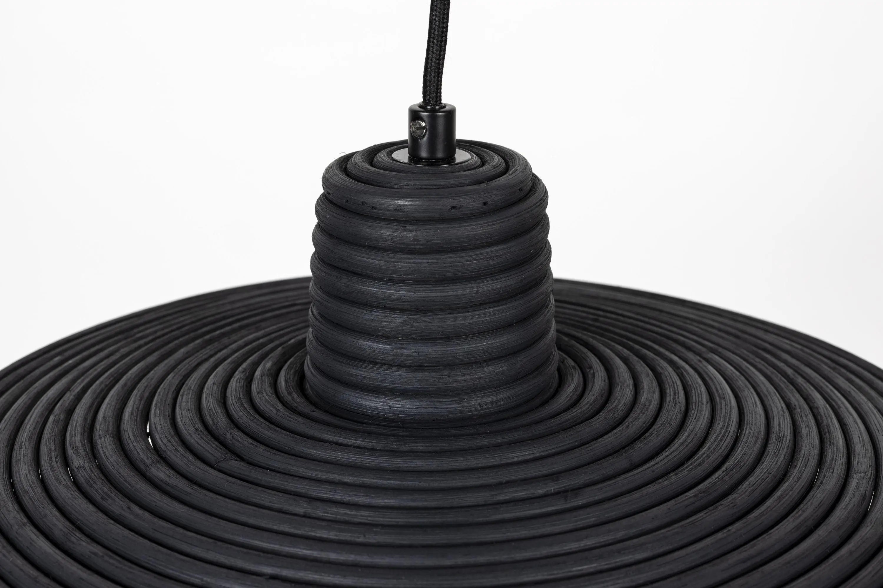 Lampa wisząca BALANCE rattan czarny – Zuiver