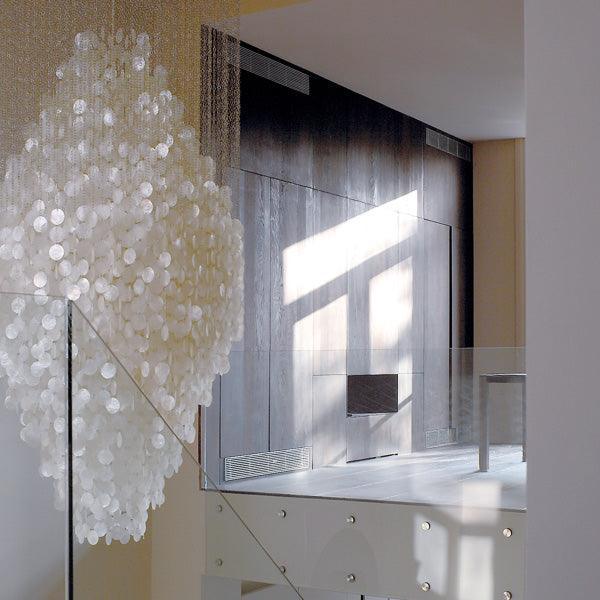 Lampa wisząca FUN 8DM masa perłowa Verpan Eye on Design