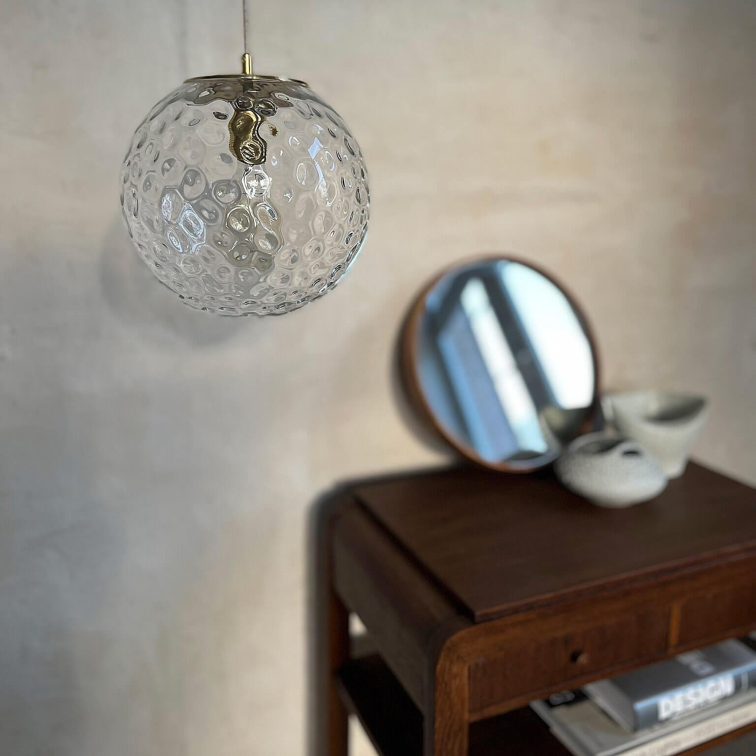 Lampa wisząca KULA REFLEKSYJNA nikiel Embassy Interiors Eye on Design