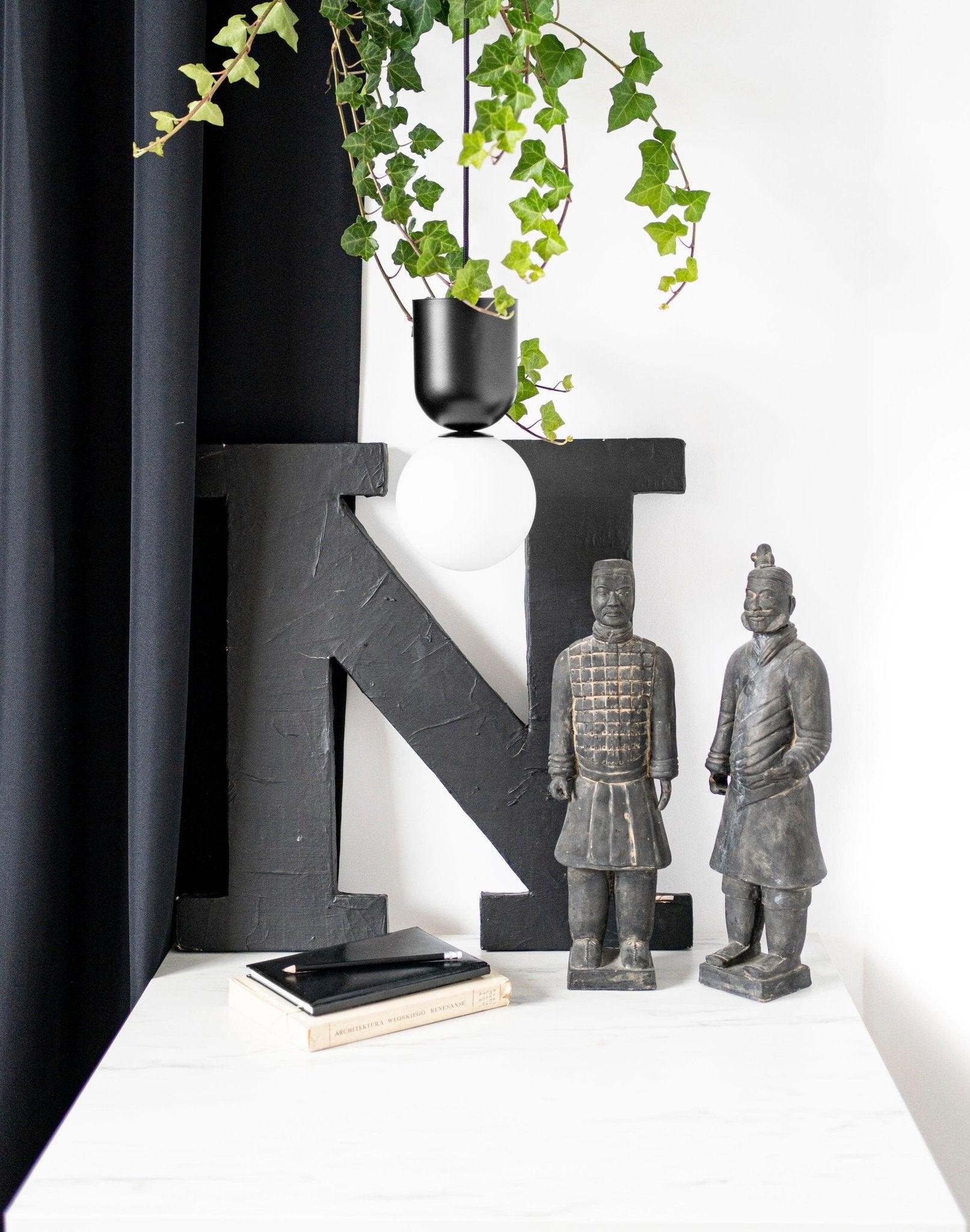 Lampa wisząca LUOTI czarny Ummo Eye on Design