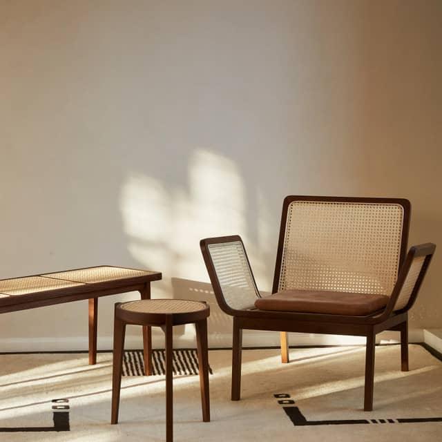 Ławka LE ROI ciemny dębowy z rattanem NORR11 Eye on Design