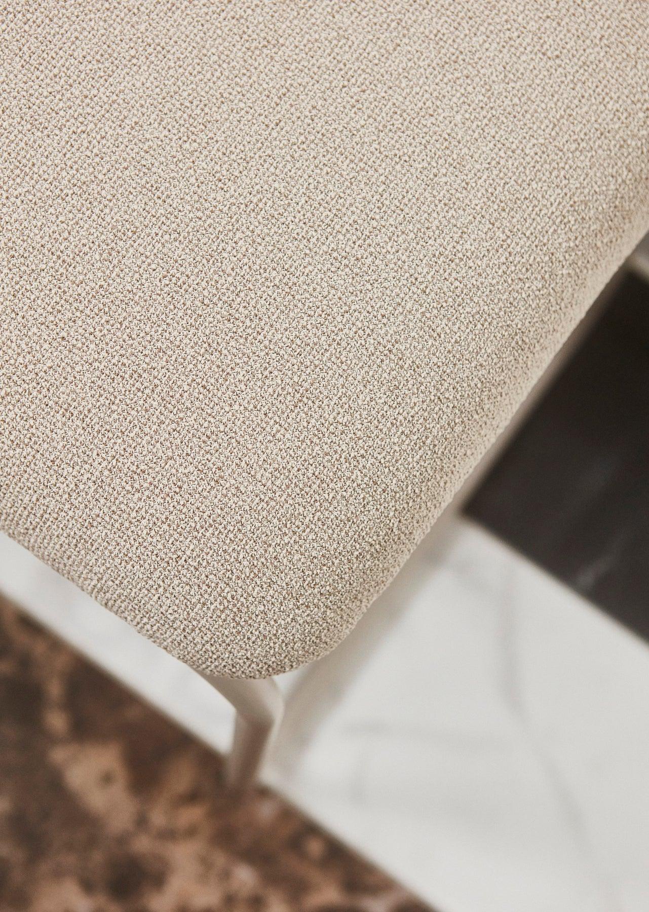 Ławka z tkaniną boucle ANGUI taupe AYTM Eye on Design