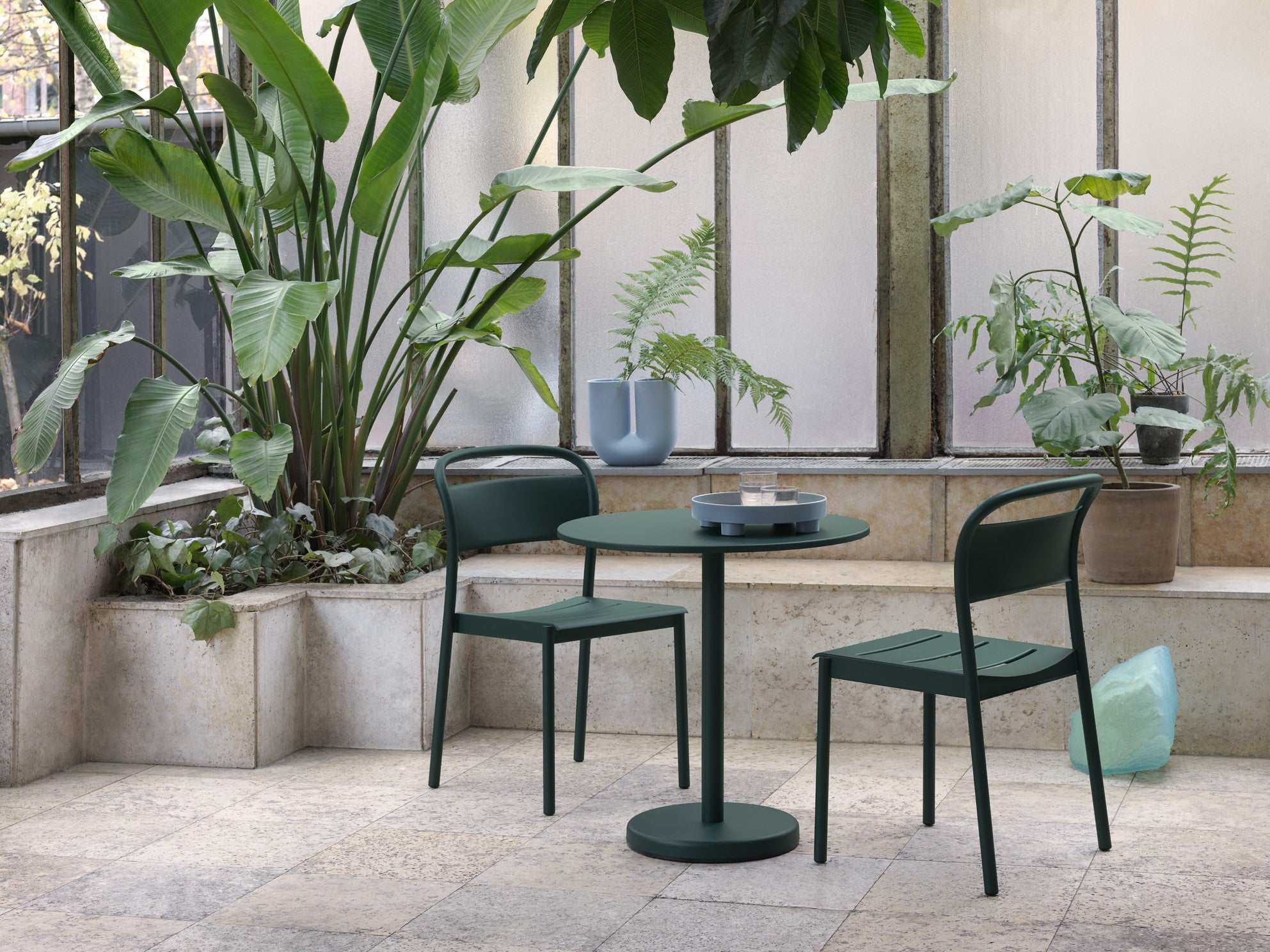 Round outdoor bar table LINEAR orange steel