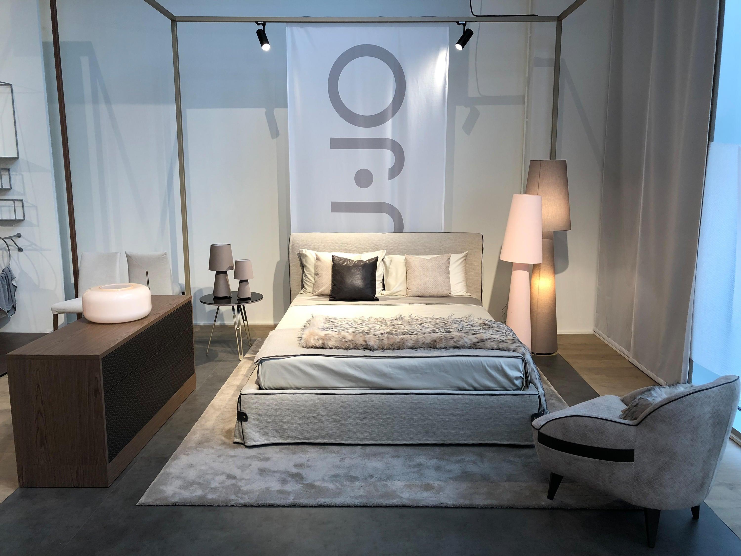 Łóżko BOTTON UP szary Liu Jo Living Eye on Design