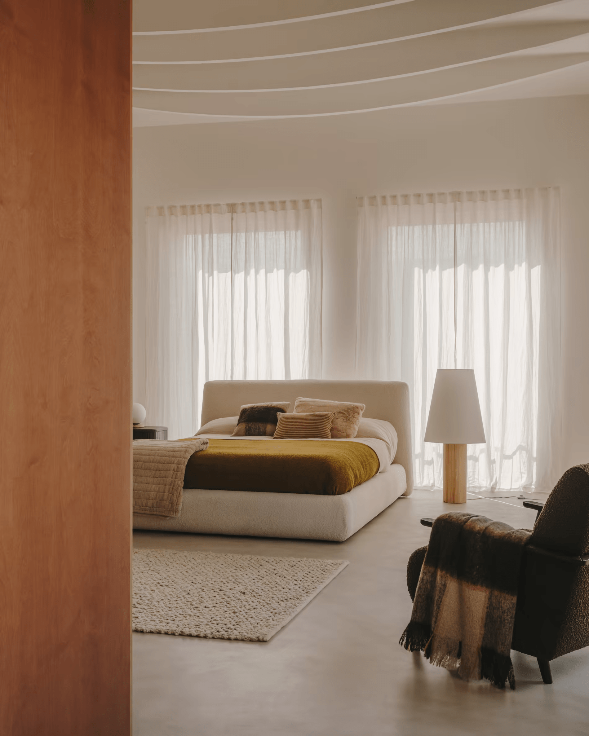 Łóżko MARTINA baranek écru La Forma Eye on Design