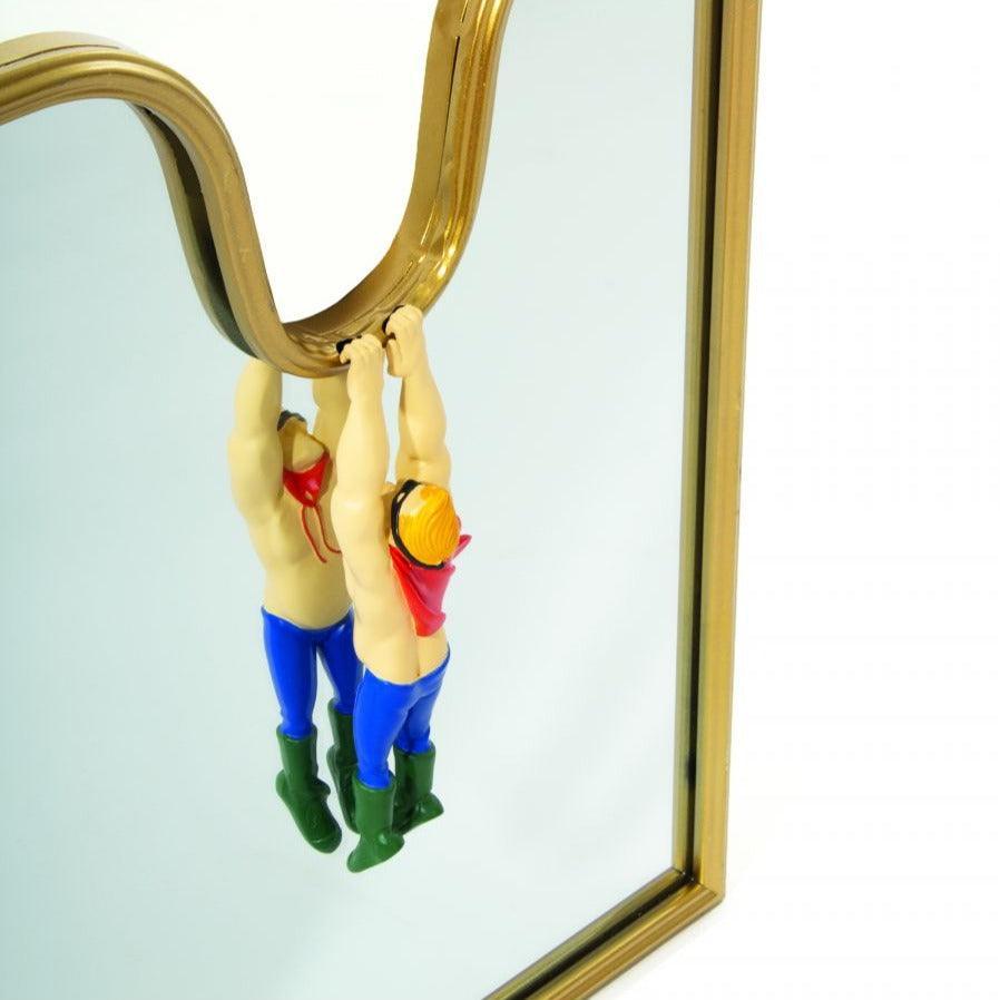 Lustro CIRCUS w złotej ramie Seletti Eye on Design