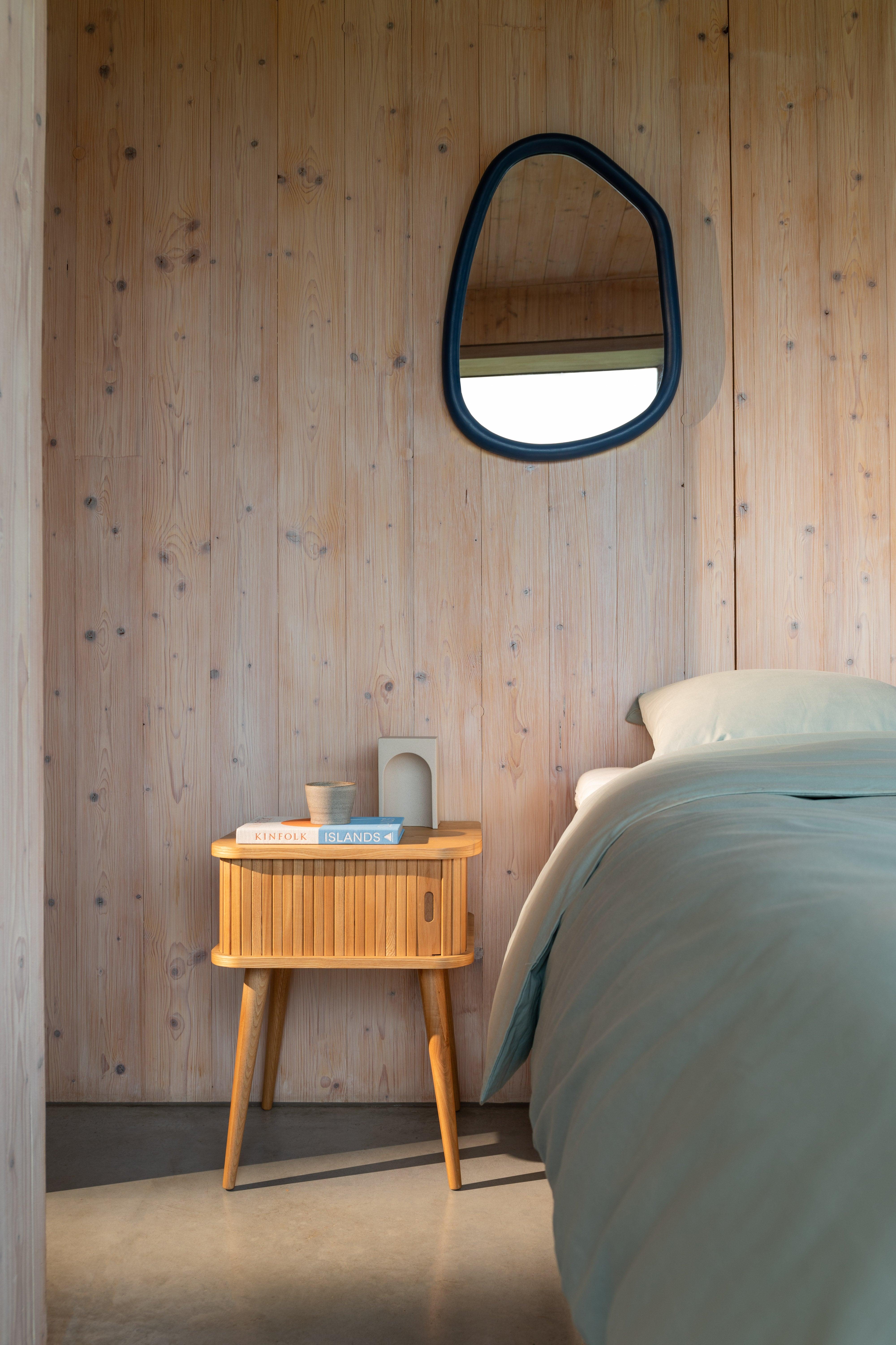 Lustro LOOKS granatowy Zuiver Eye on Design