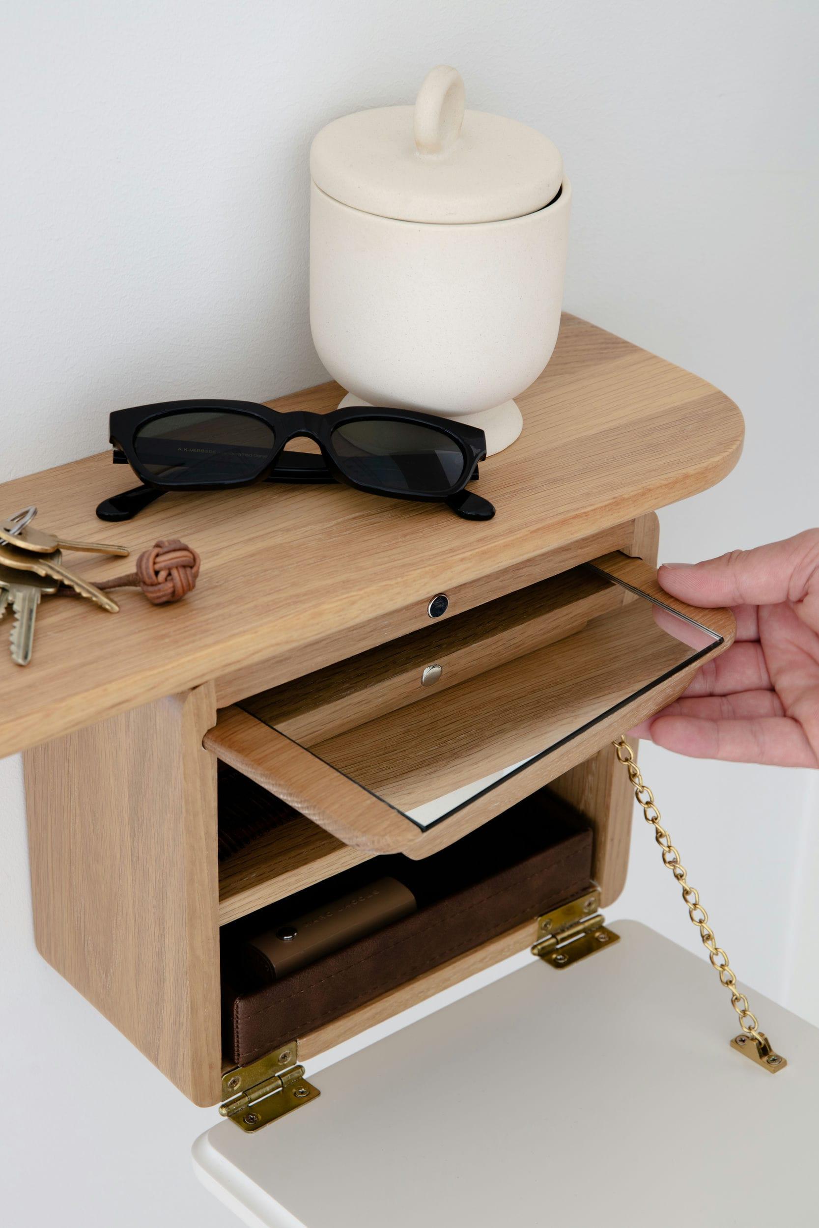 Lustro ONE MORE LOOK różowy z dębem UMAGE Eye on Design