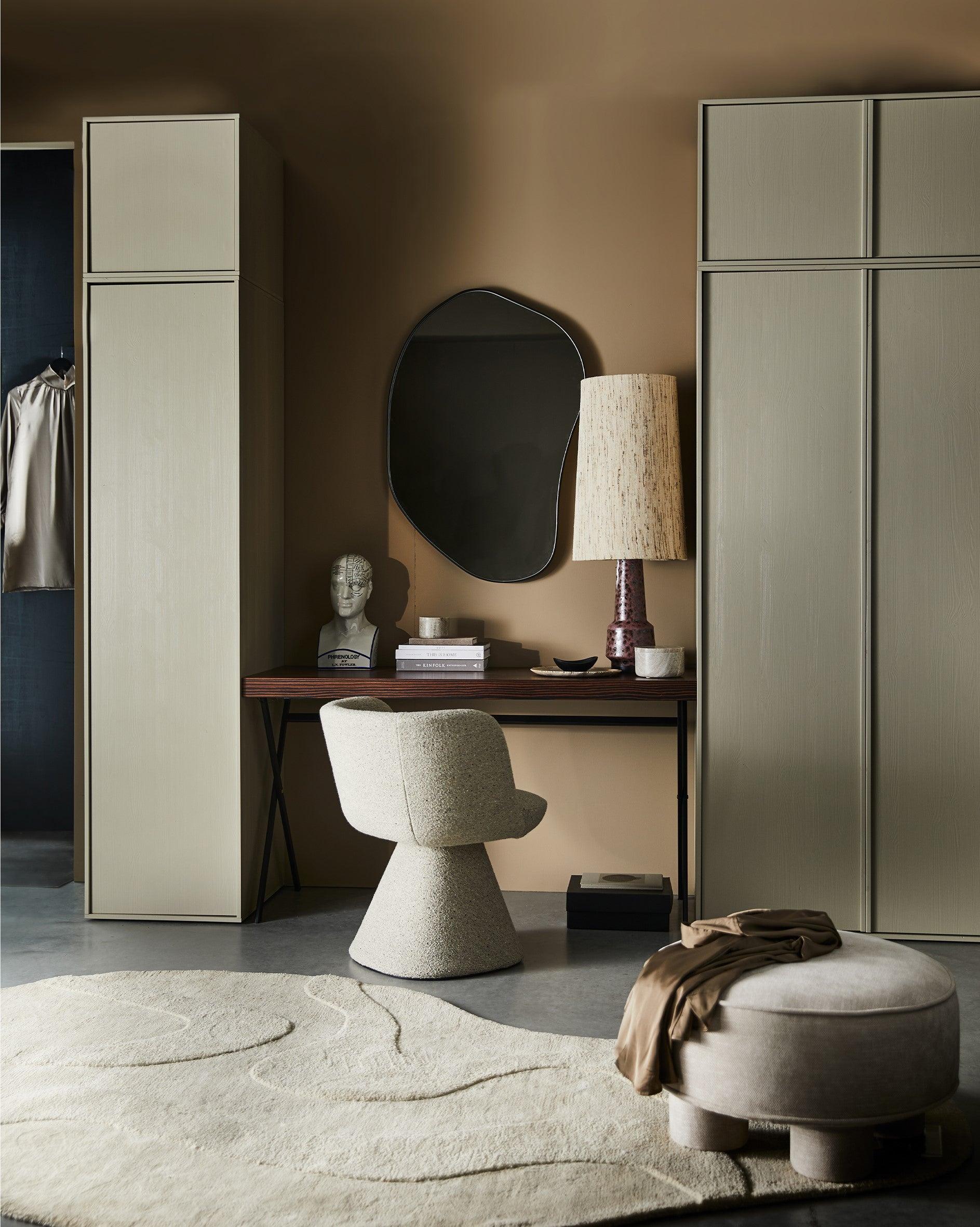 Lustro ROMEE z czarną ramą Woood Eye on Design