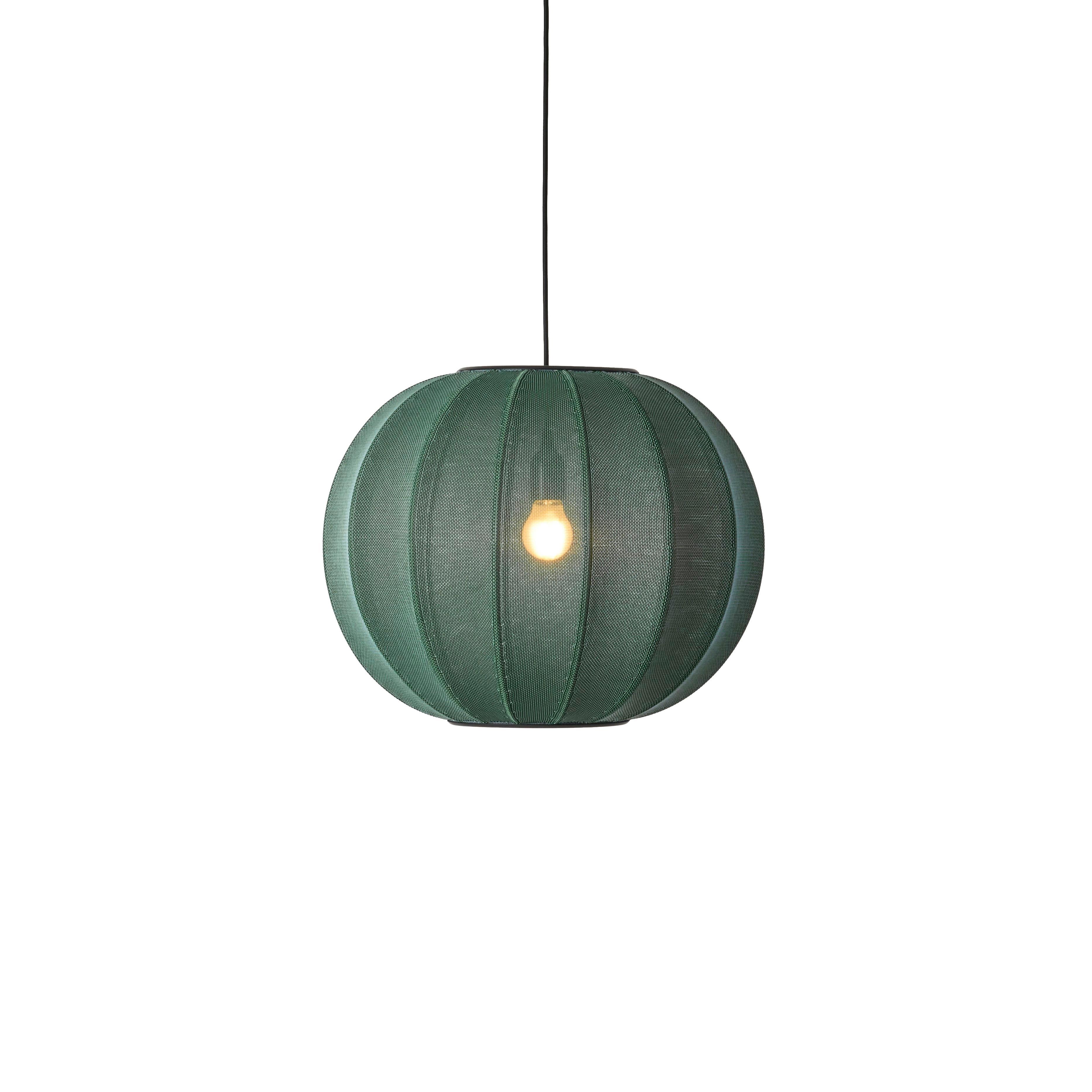 Knit-Wit Round hanging lamp green