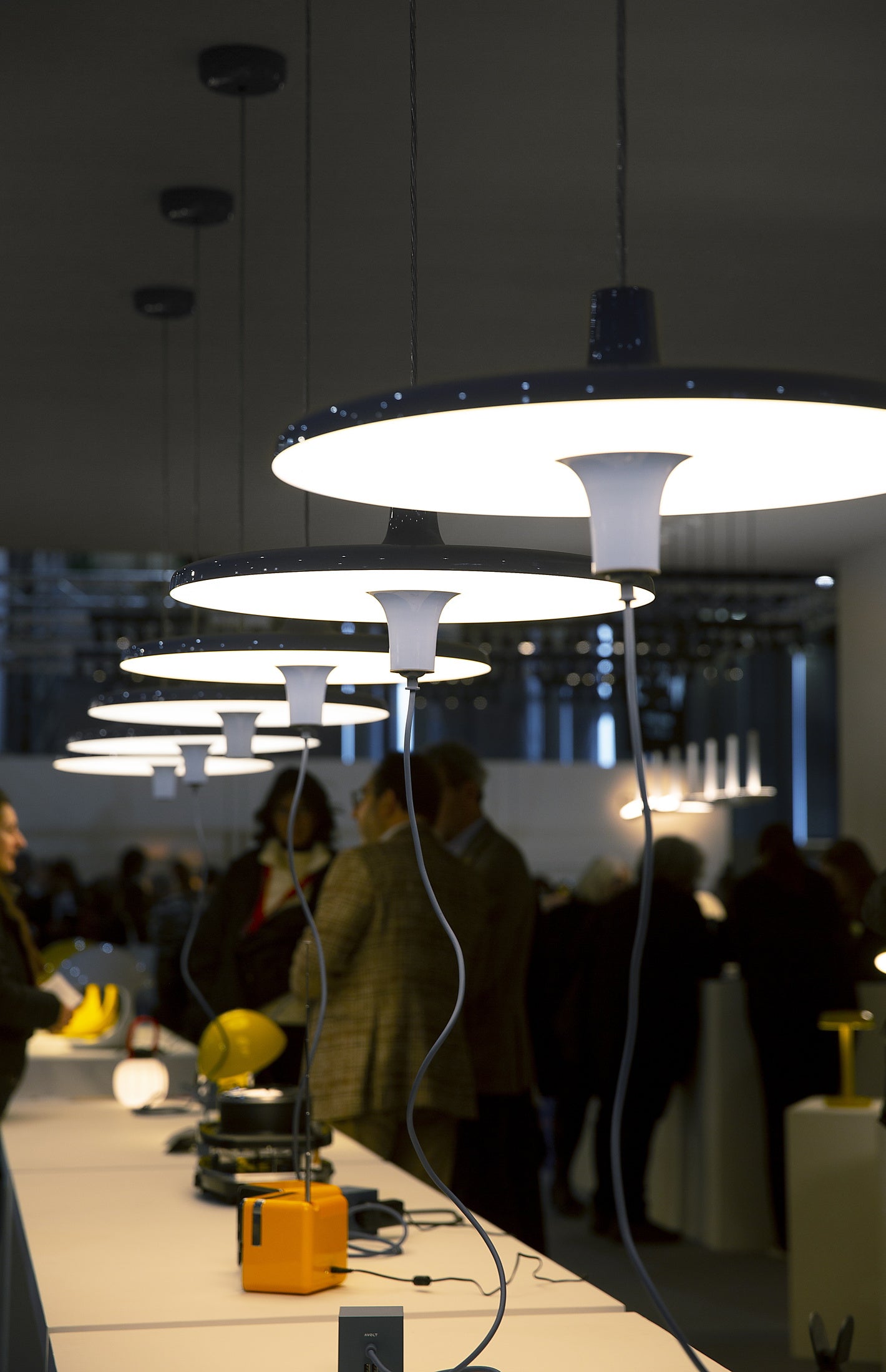 AVRO white pendant lamp