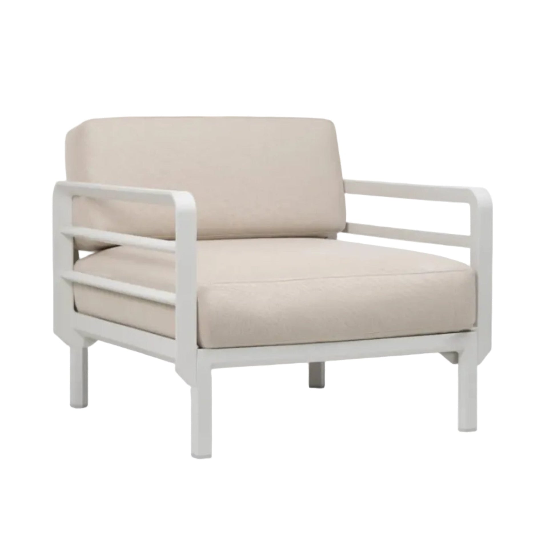 MAXIMO Outdoor Armchair in Pearl with Chalk Base