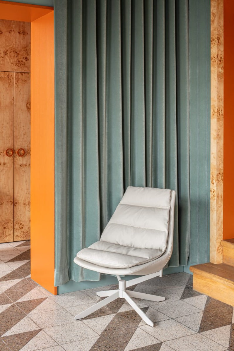 Fotel FAT FRANK s otočnou základňou