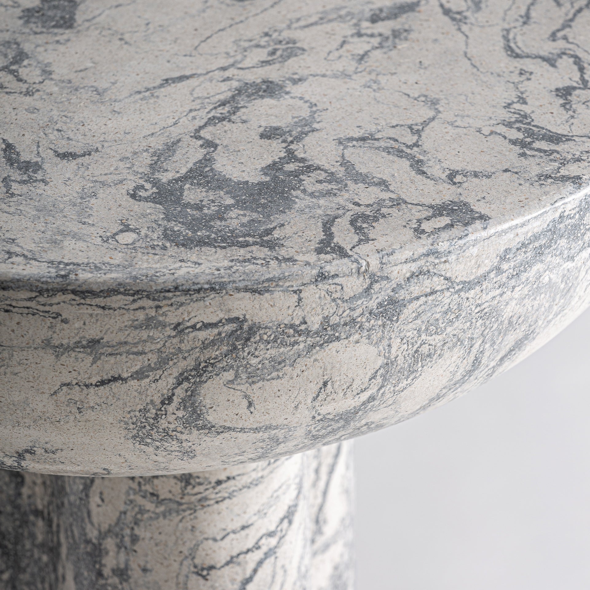 HOLTUM Side Table in Gray Terrazzo