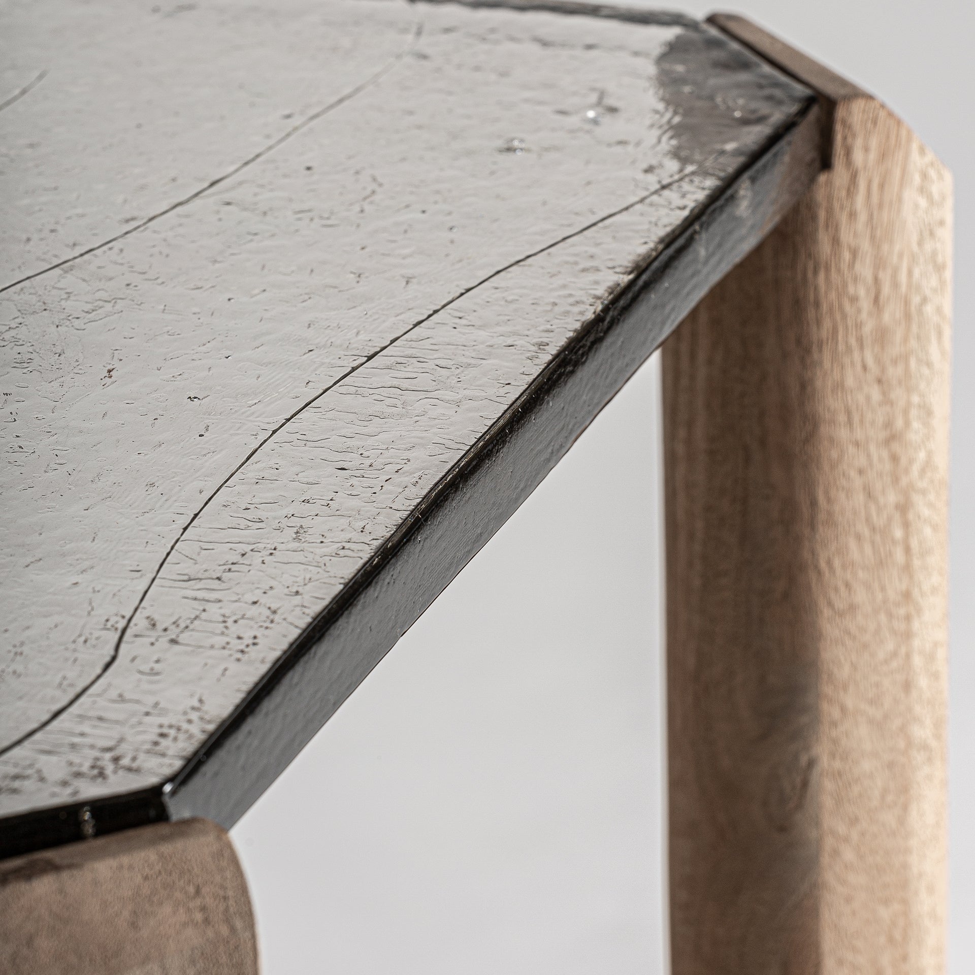 Bočný stolík JACQUARD mango drevo