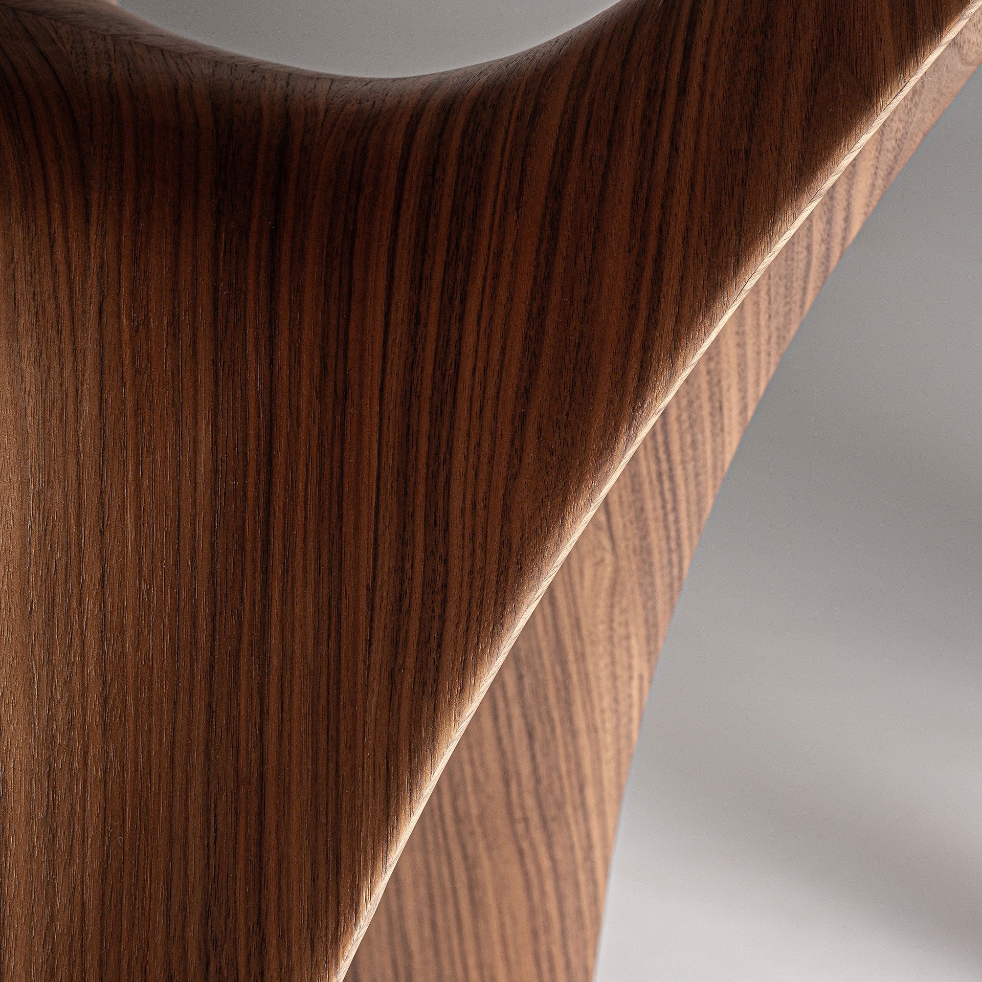 BILZEN Walnut Veneer Table