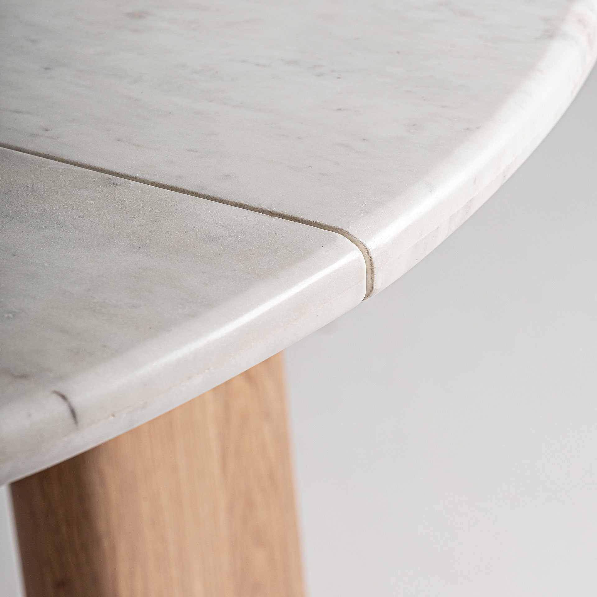 Round Table NARA Oak Wood with Marble Top