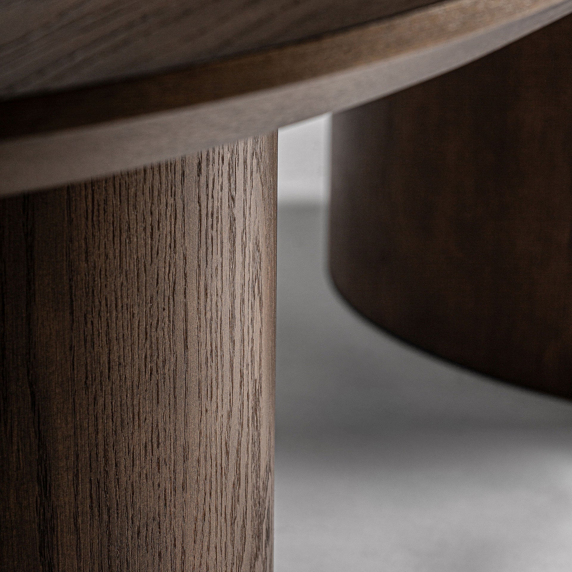 TREIGNAC Oak Veneer Table
