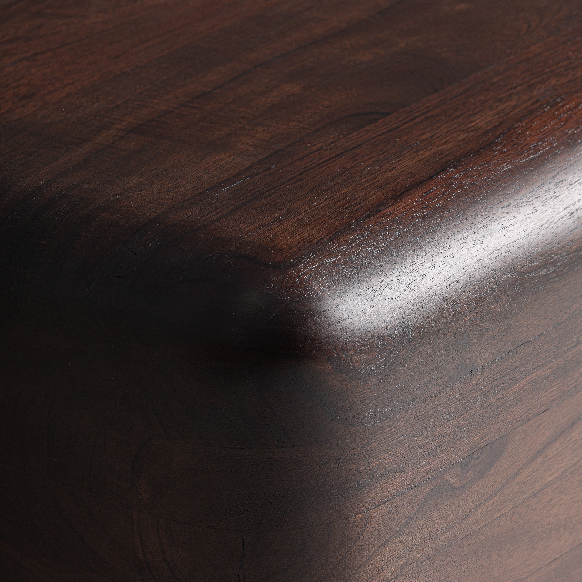 Kávový stolík FLERS z akáciového dreva