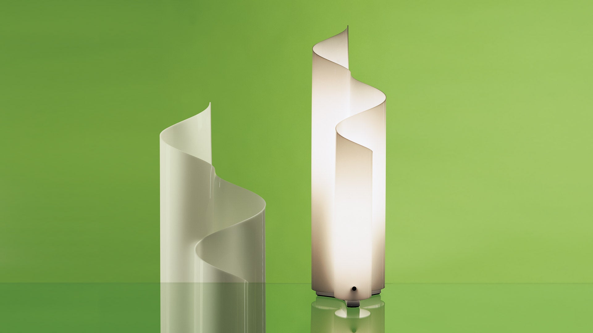Stolná lampa MEZZACHIMERA biela