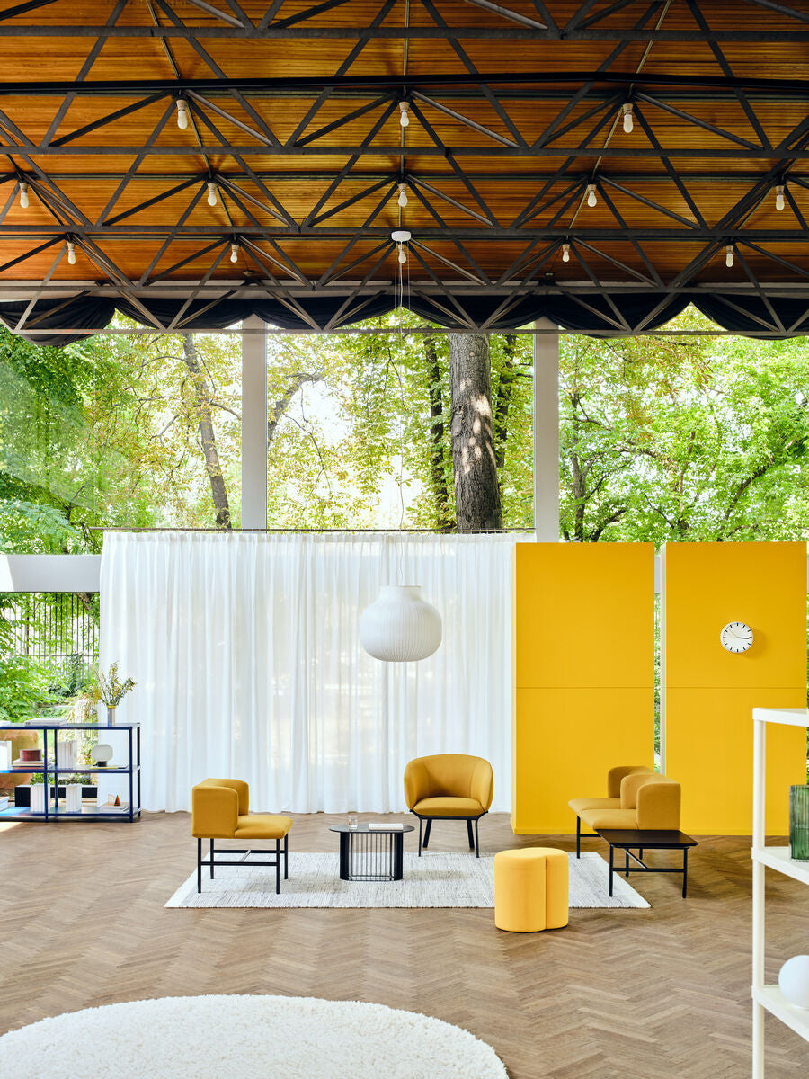 Kávový stolík ROLL dyha s kovovou základňou