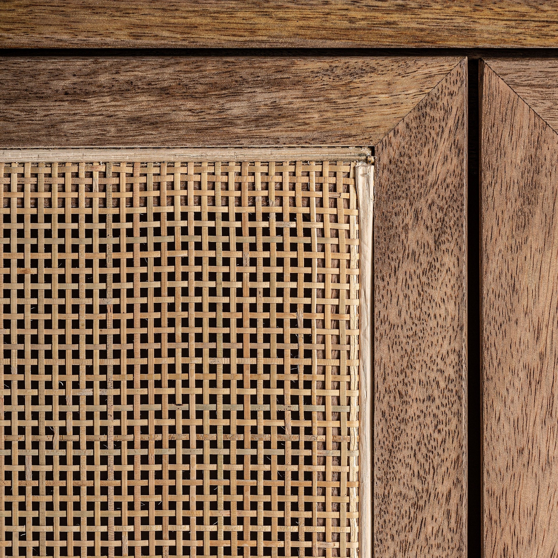 BECKLEY Mango Wood TV Cabinet