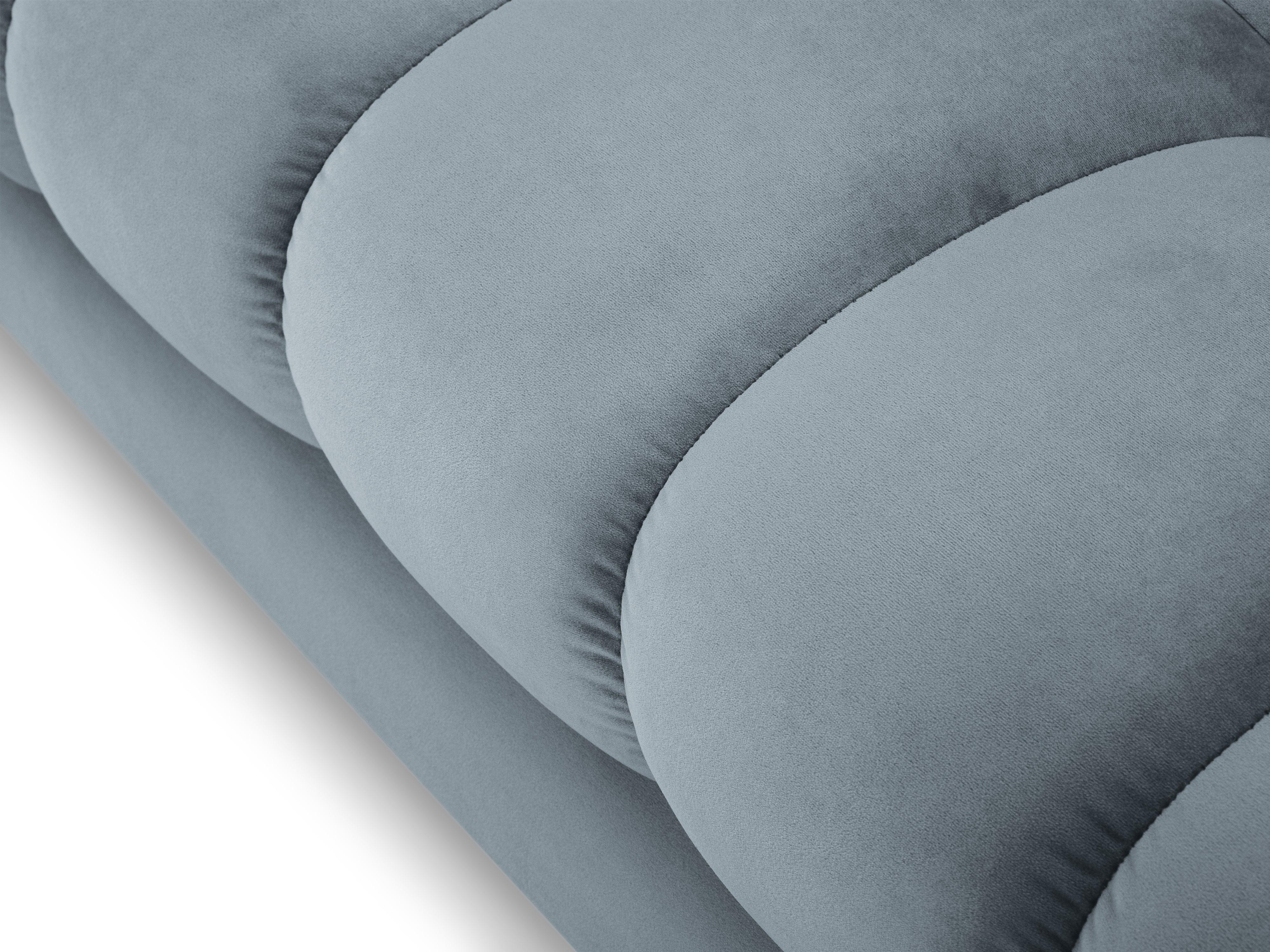 Narożnik aksamitny prawostronny BALI jasnoniebieski z czarną podstawą Cosmopolitan Design Eye on Design