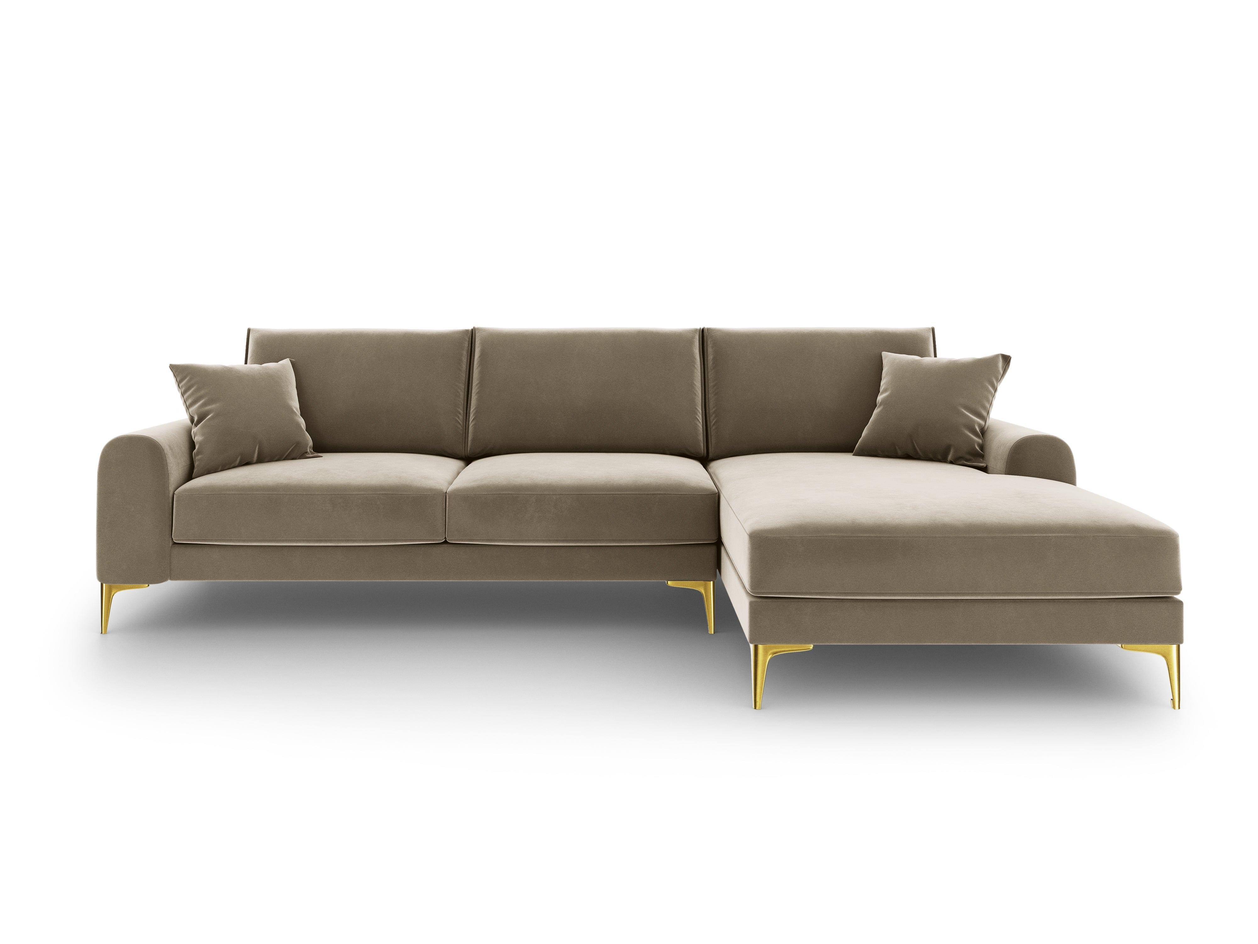 Narożnik aksamitny prawostronny MADARA cappuccino ze złotą podstawą Mazzini Sofas Eye on Design
