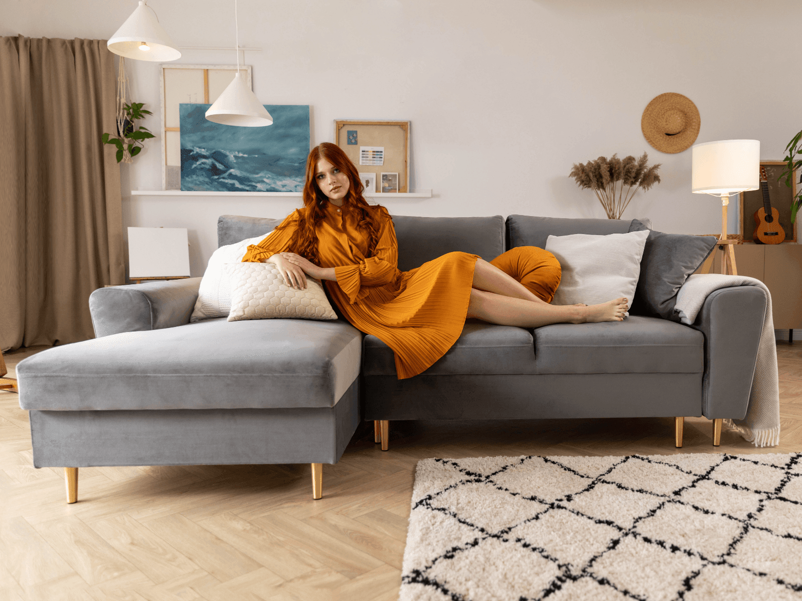 Narożnik prawostronny aksamitny z funkcją spania KYOTO ciemnoszary z czarną podstawą Cosmopolitan Design Eye on Design