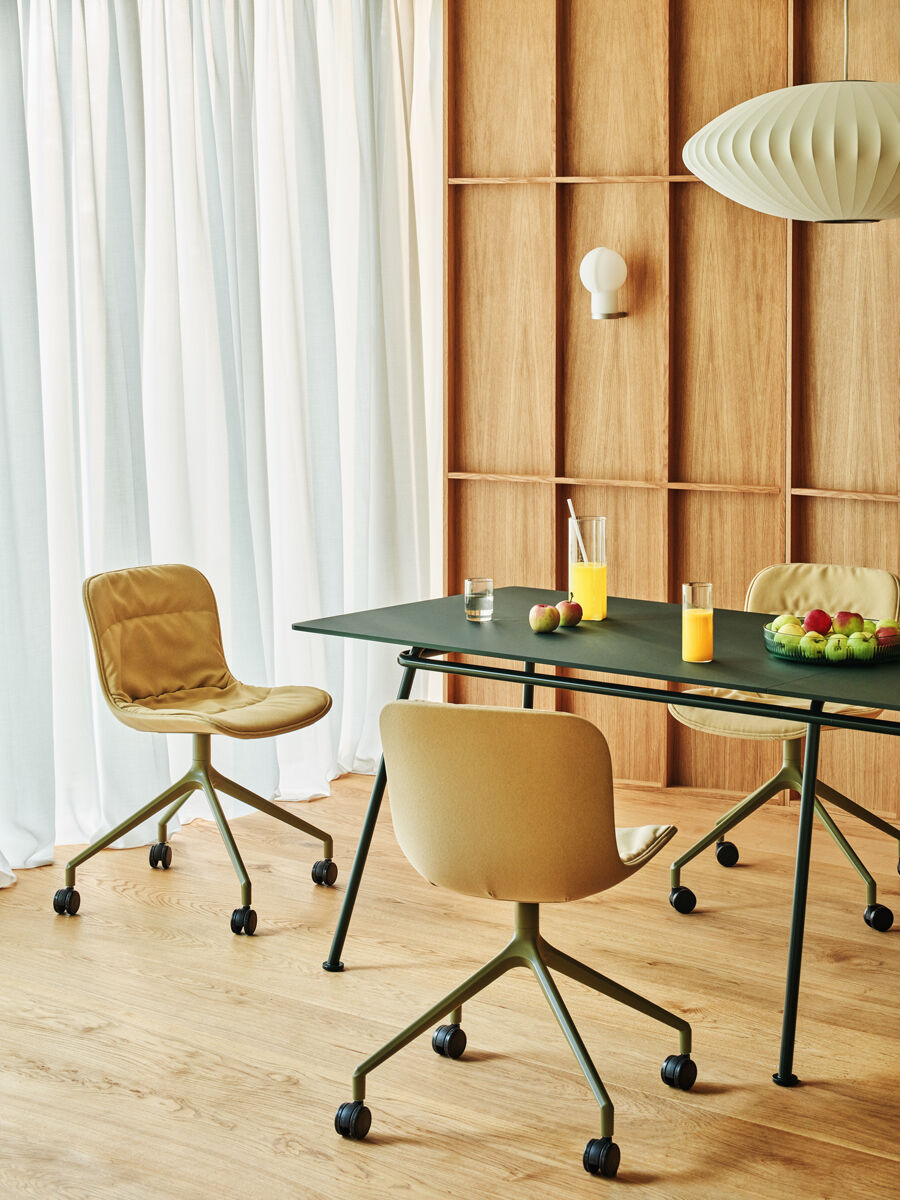 Stôl NOVÁ ŠKOLA LAVICA kovová základňa