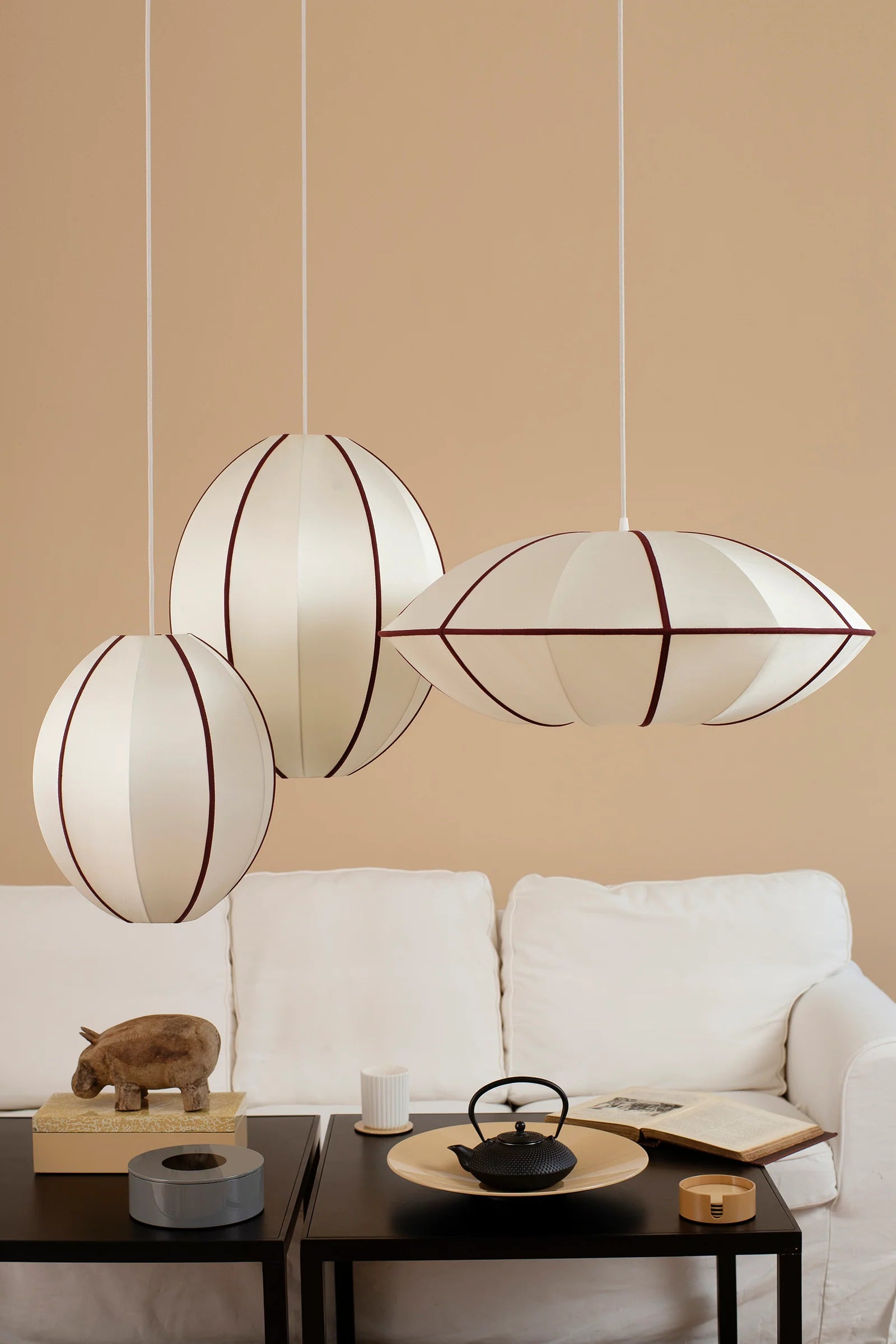 UFO lampshade broken white with burgundy