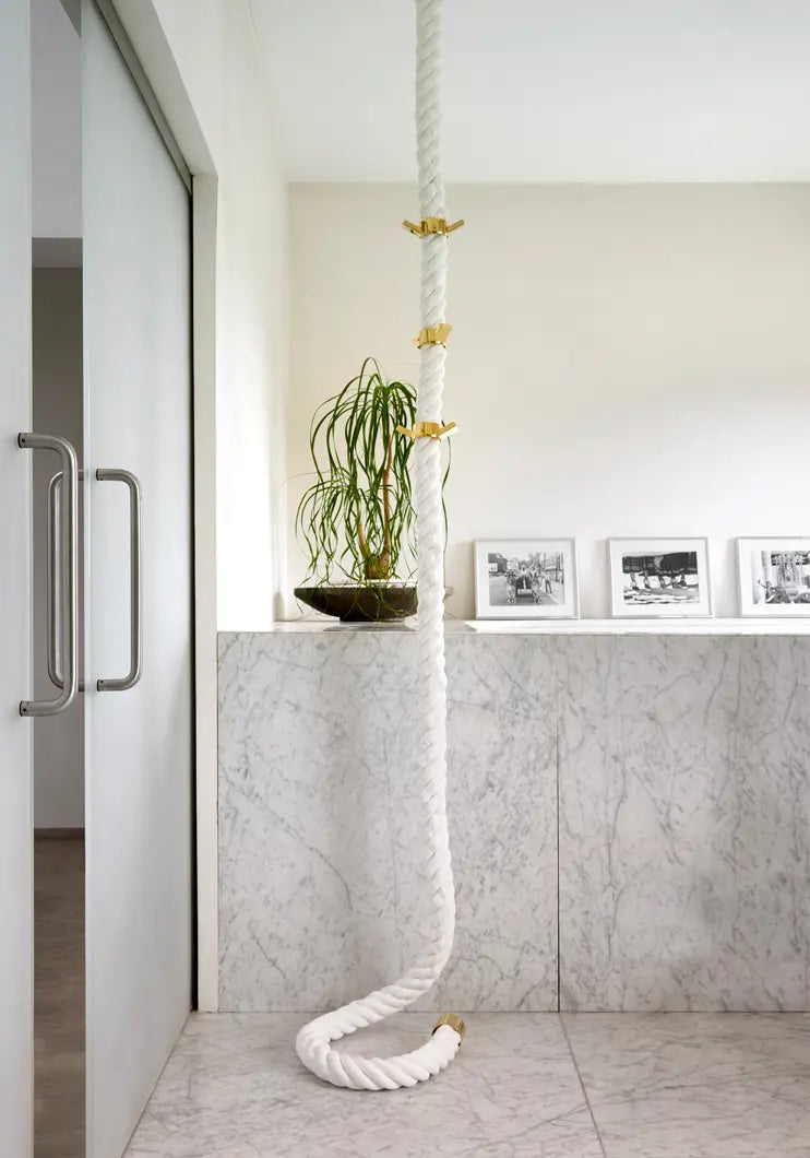 Wall mount for LA CIMA hanger gold