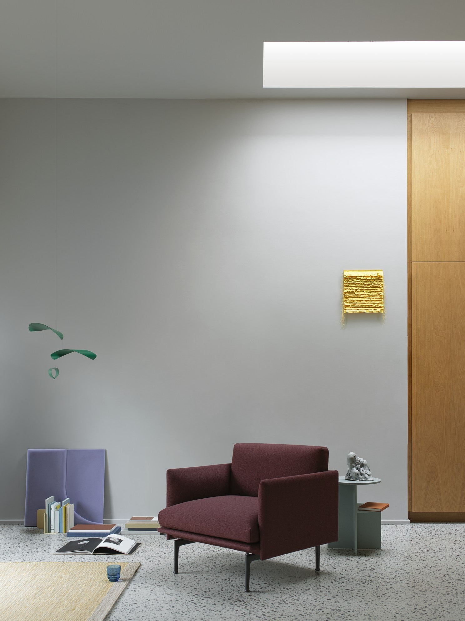 Fotel OUTLINE STUDIO na mieru
