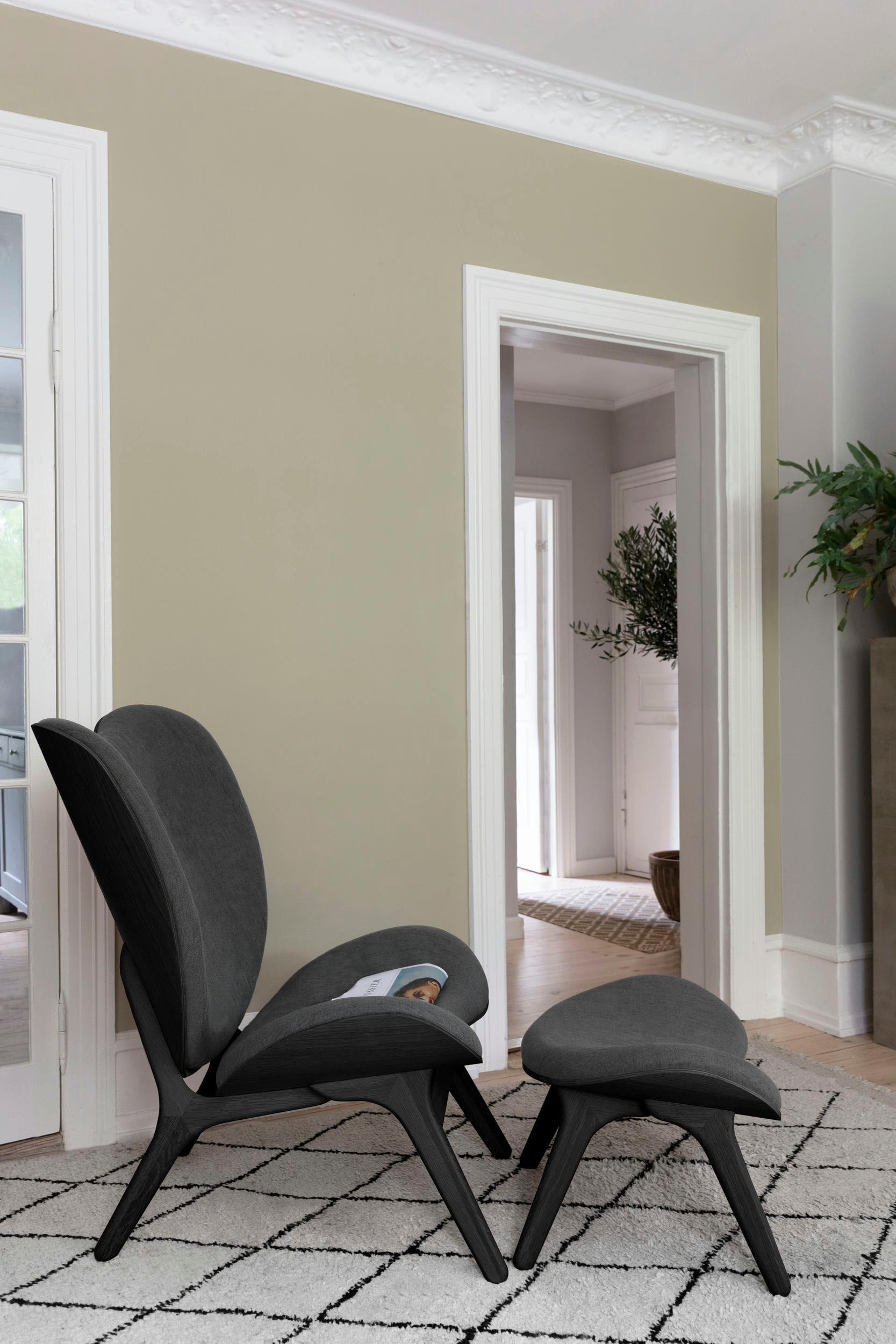 Podnóżek CONVERSATION PIECE szałwiowy z czarną podstawą UMAGE Eye on Design