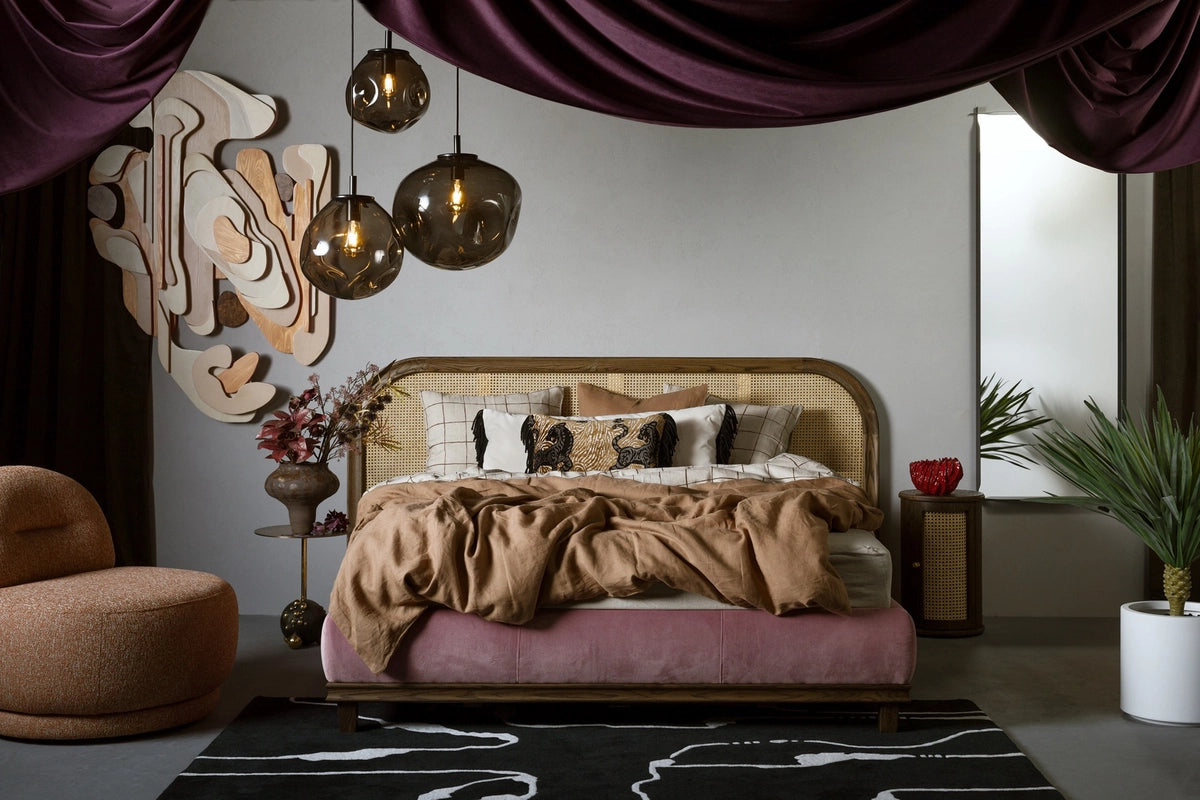 Závesná lampa AVIA dymovo čierna s čiernym povrchom