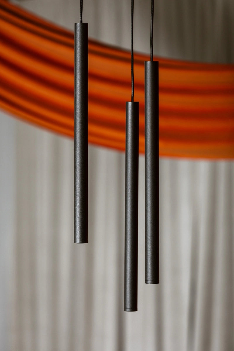 Závesná lampa ROLL čierna